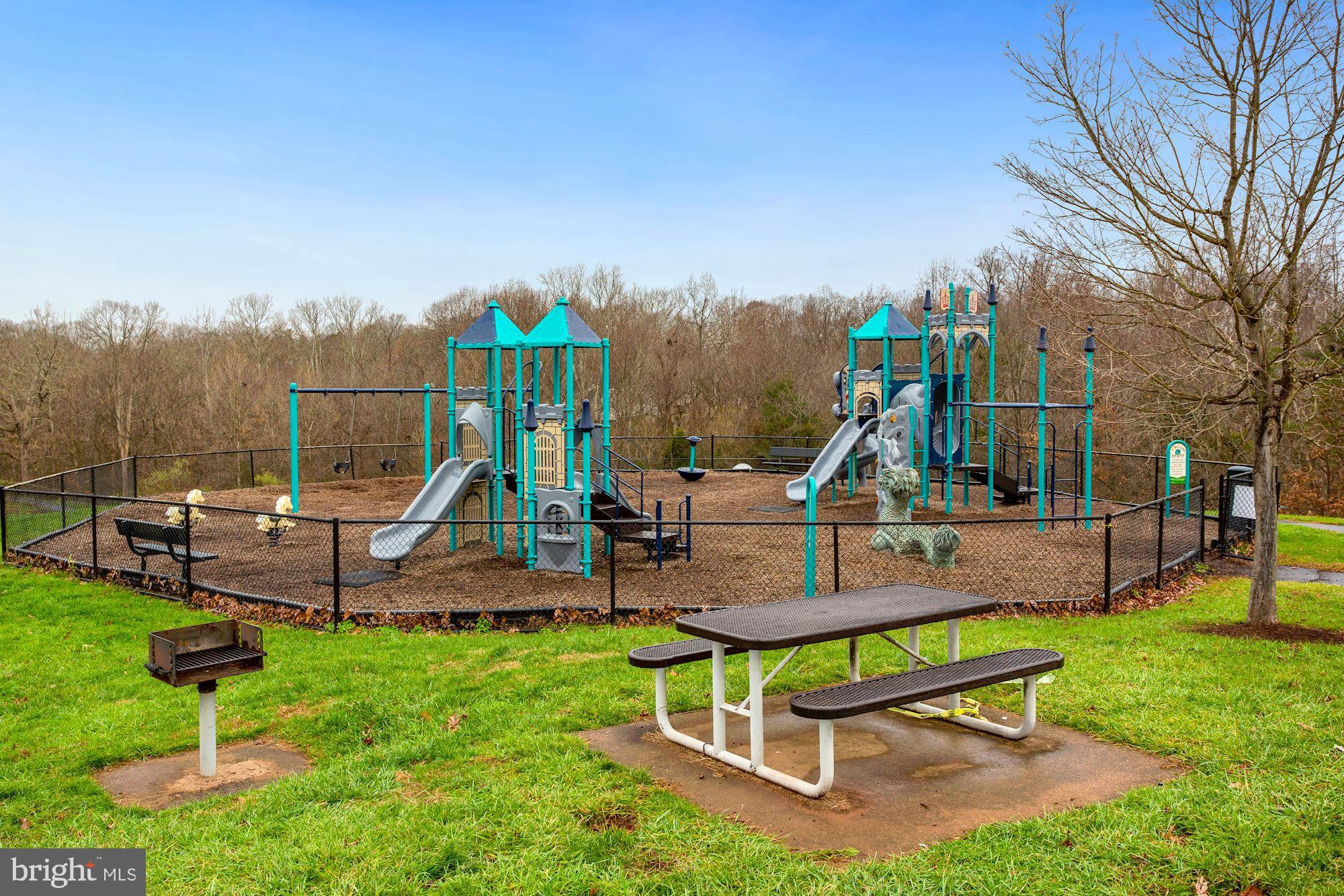 GREAT FALLS CHASE - Residential Lease