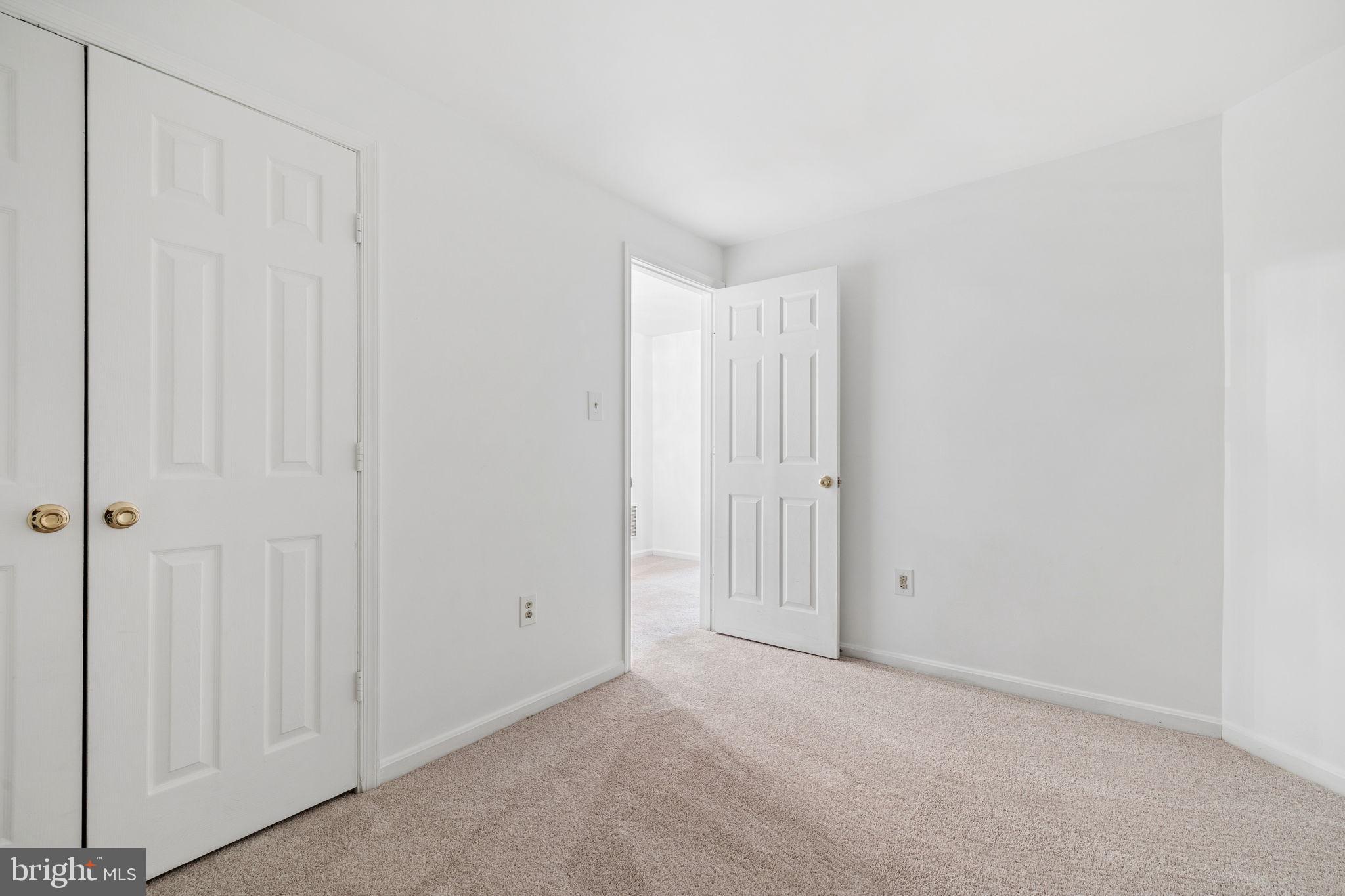 MONTCLAIR - Residential