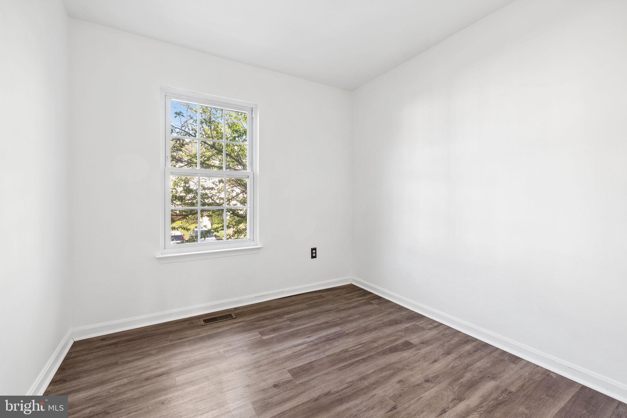 MONTCLAIR - Residential