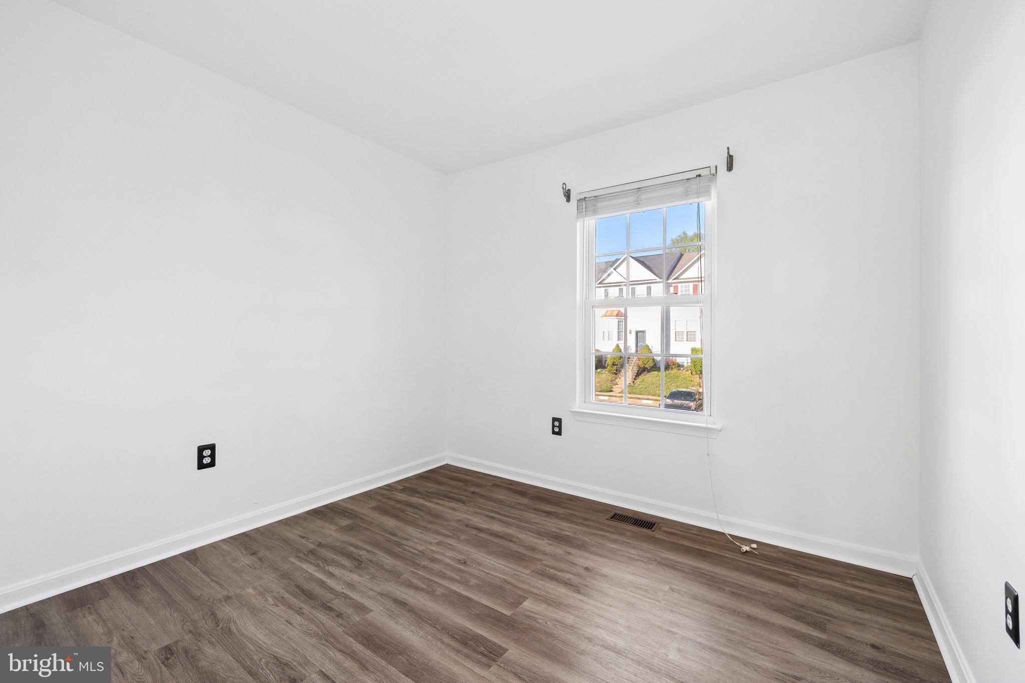 MONTCLAIR - Residential