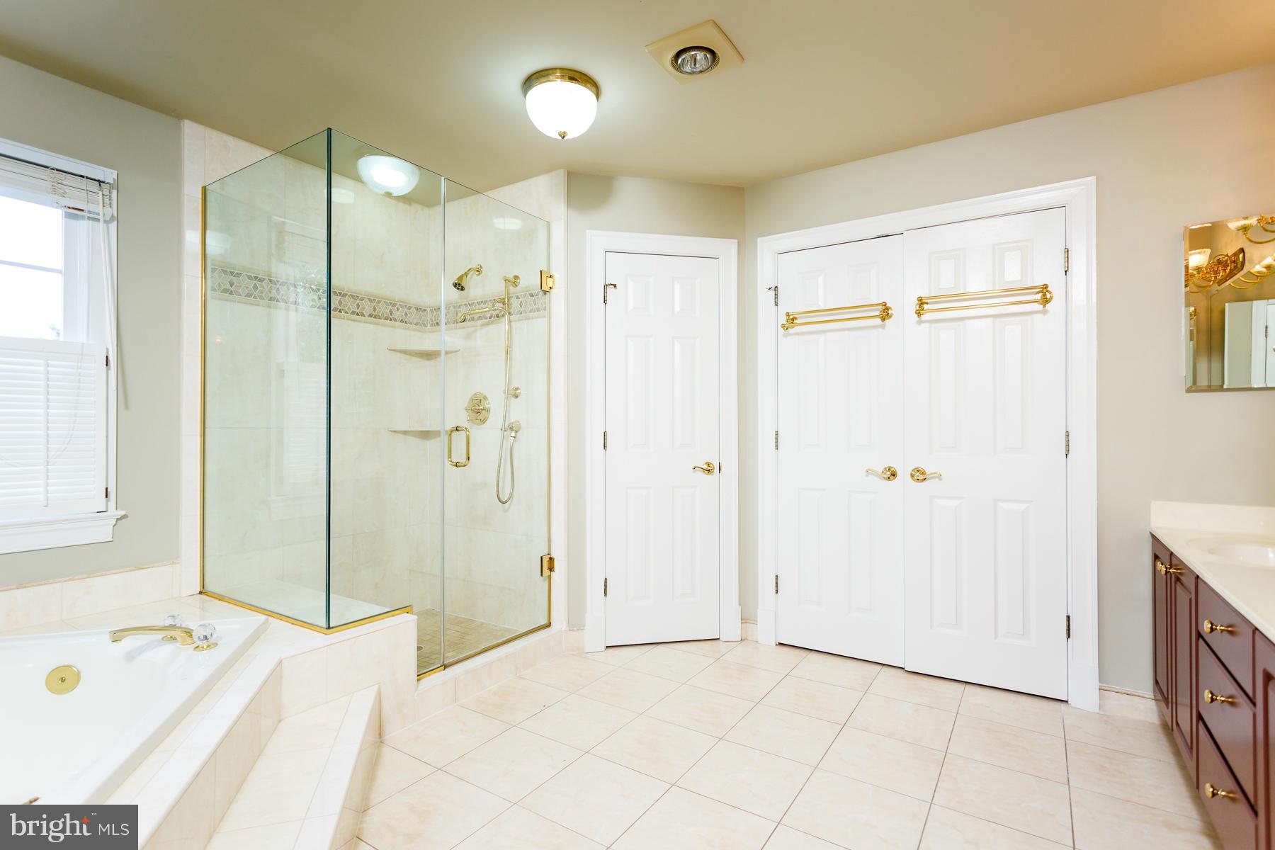 ANGELICA WOODS - Residential