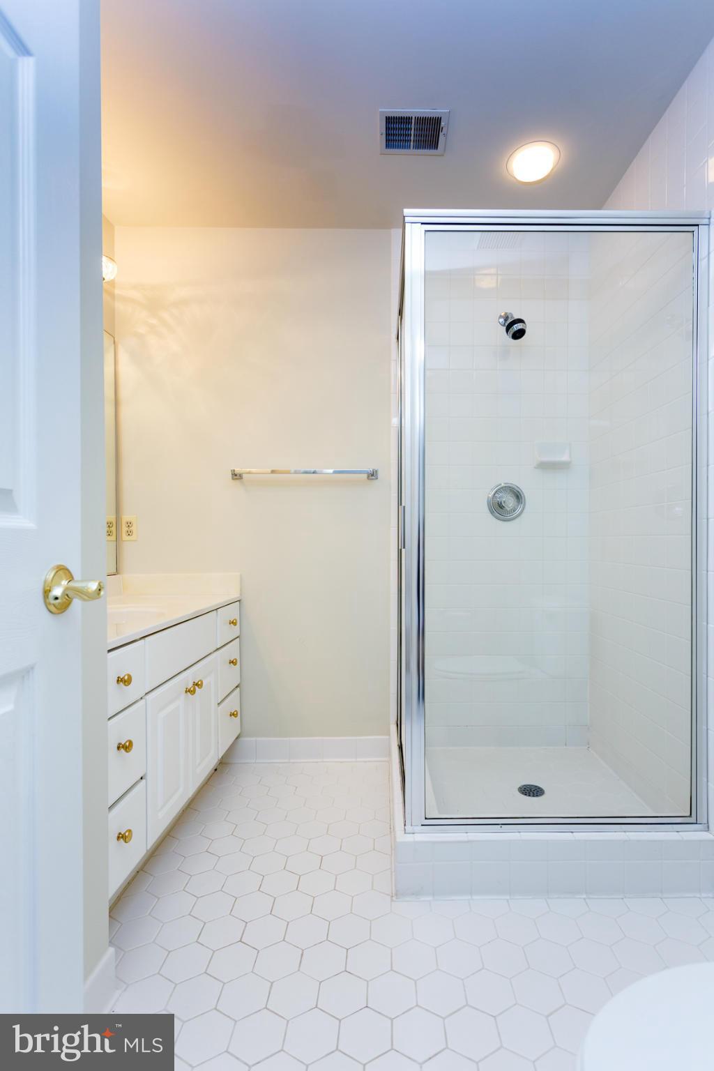 ANGELICA WOODS - Residential