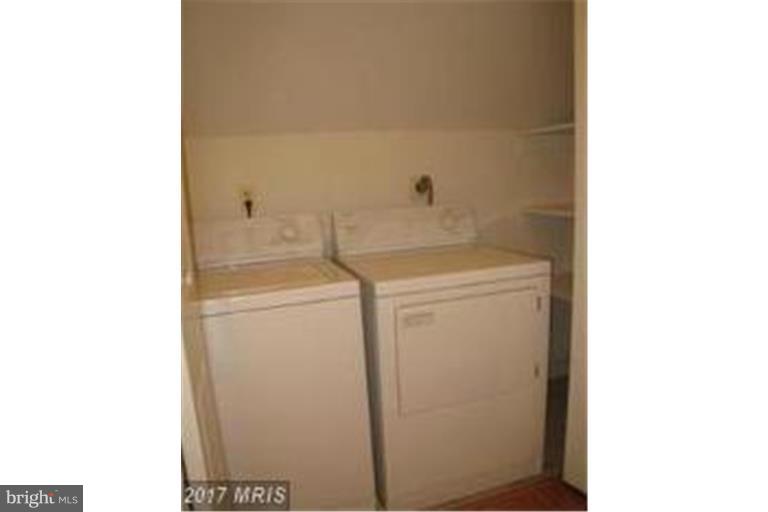 ROSEMONT - Residential Lease