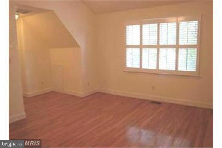 ROSEMONT - Residential Lease