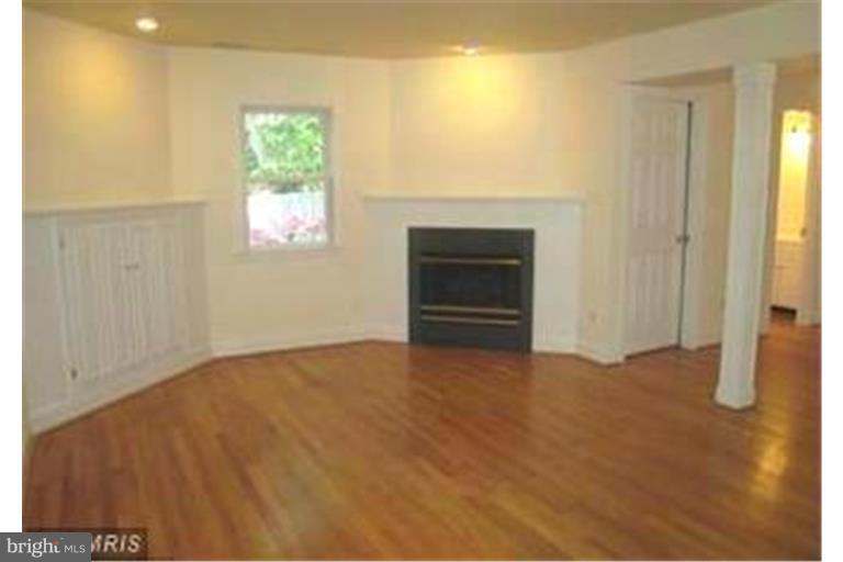 ROSEMONT - Residential Lease