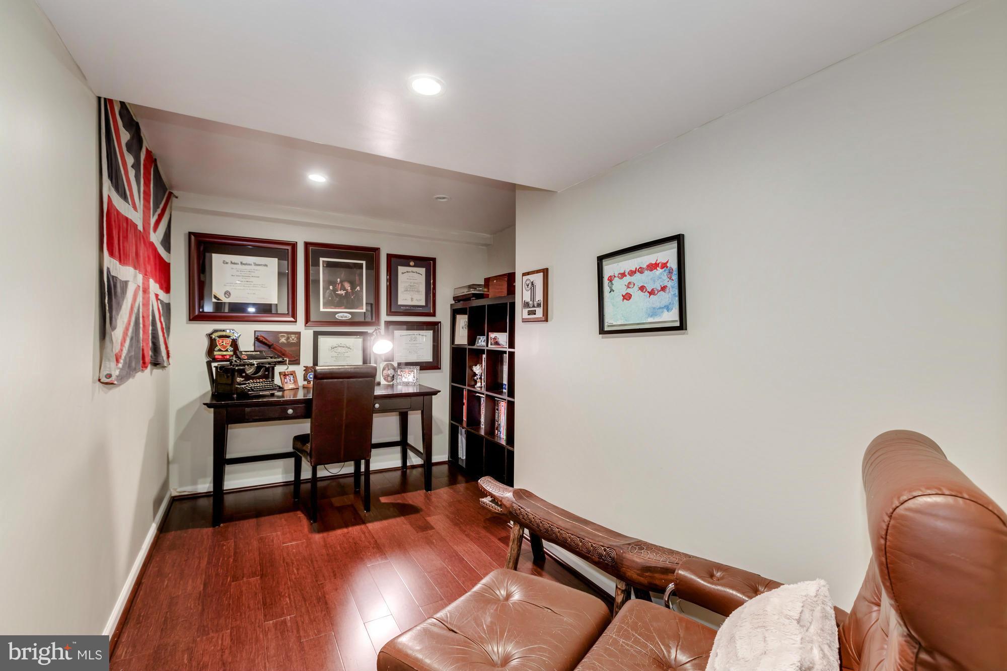 WOODMOOR - Residential