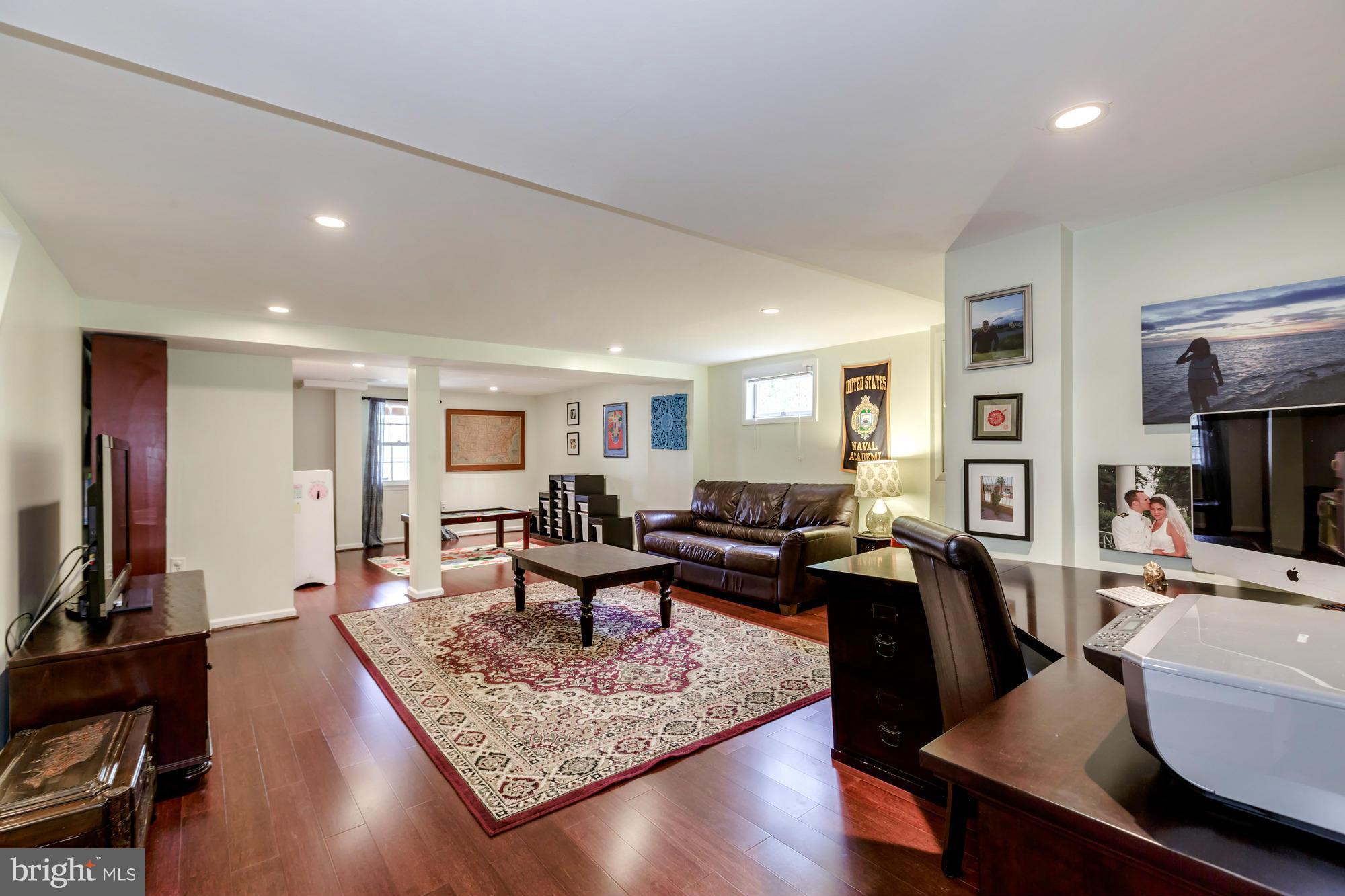 WOODMOOR - Residential