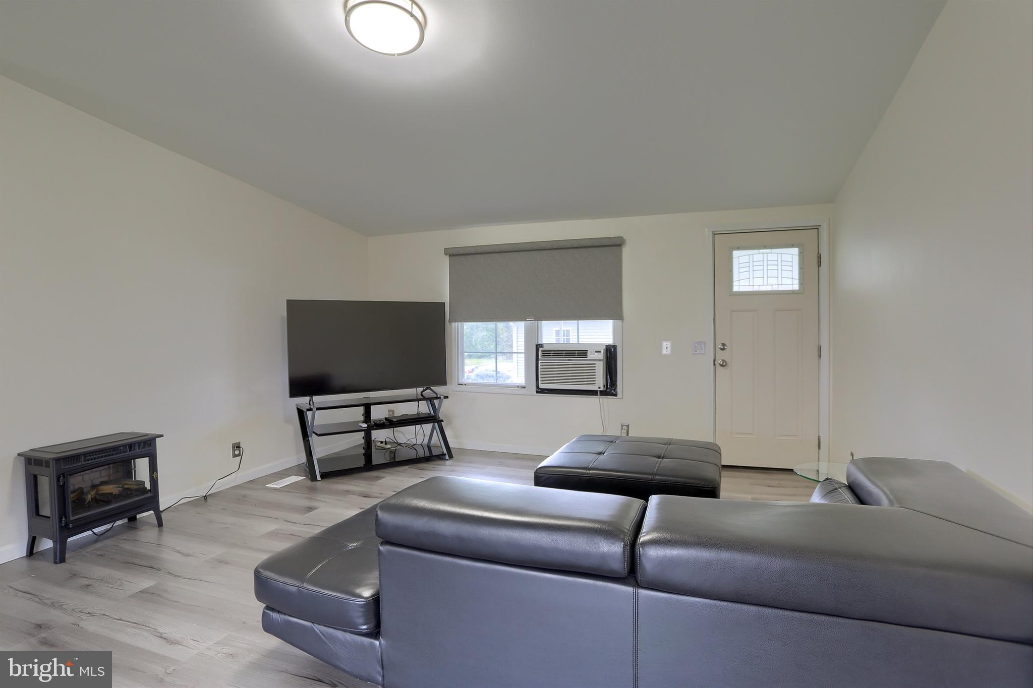 CHESAPEAKE ESTATES - Residential