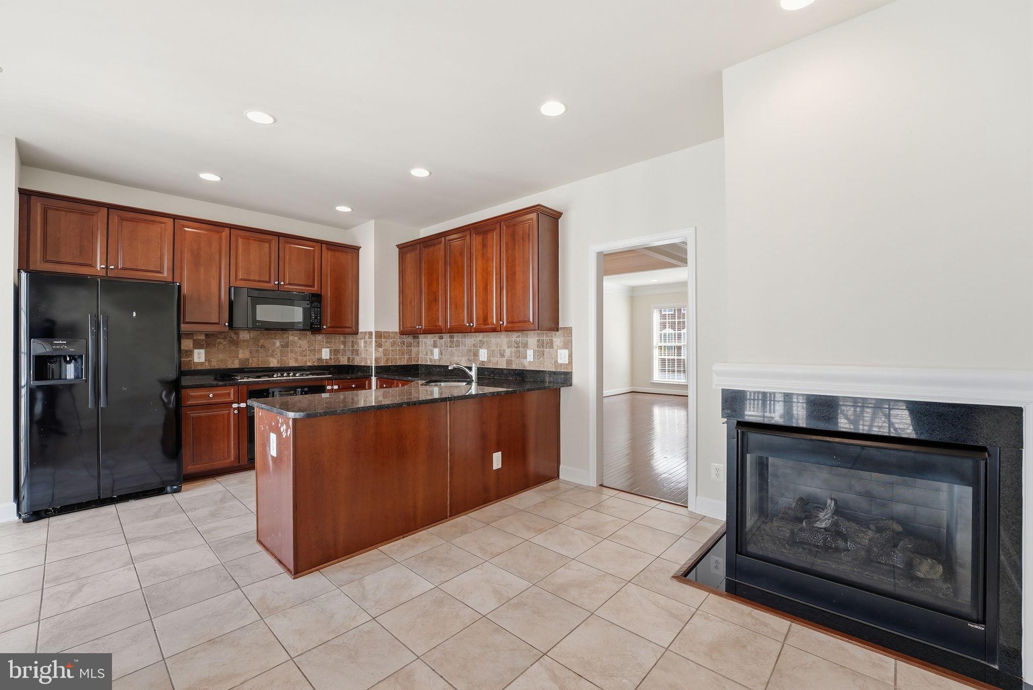 POTOMAC CLUB - Residential