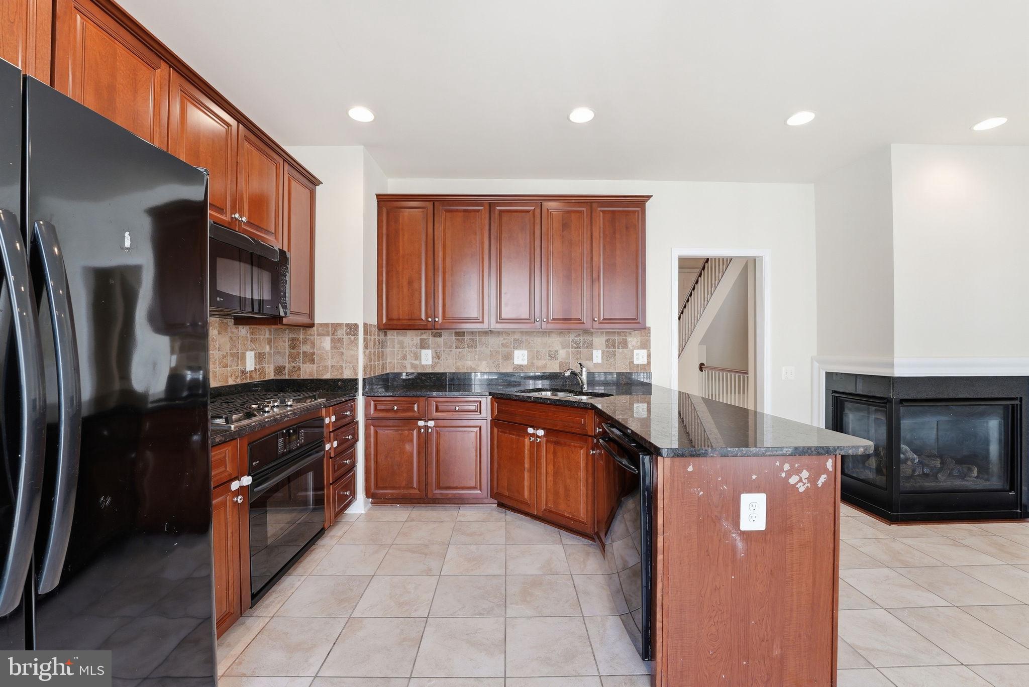 POTOMAC CLUB - Residential