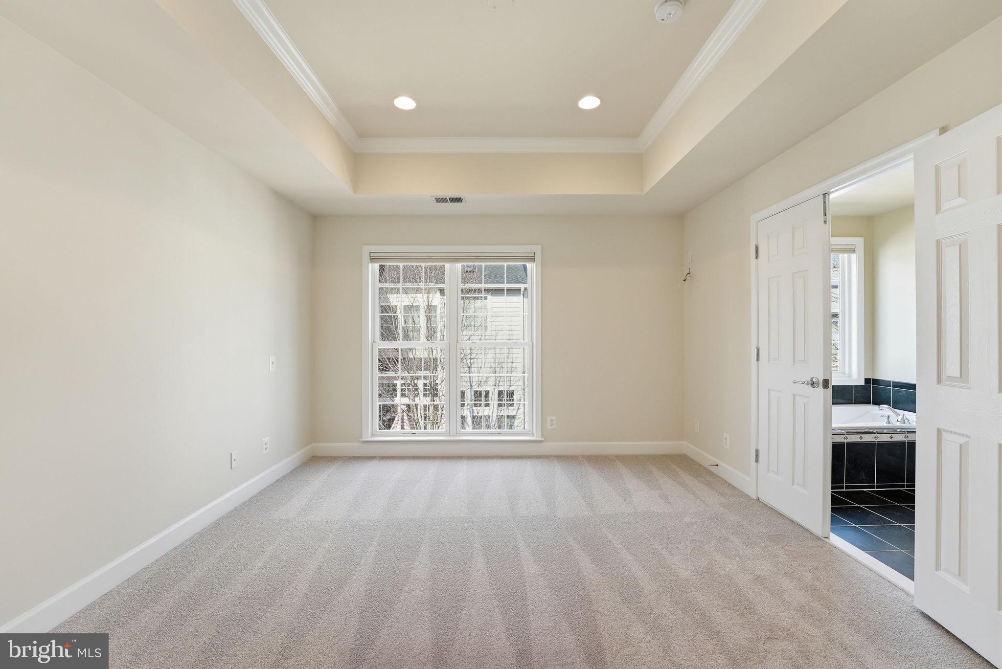 POTOMAC CLUB - Residential