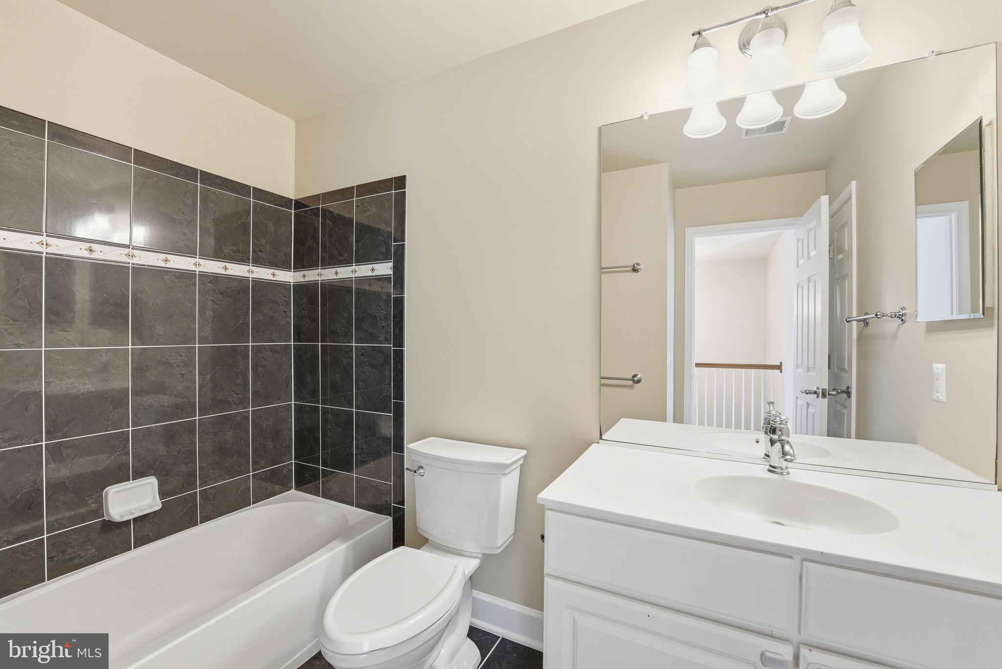 POTOMAC CLUB - Residential