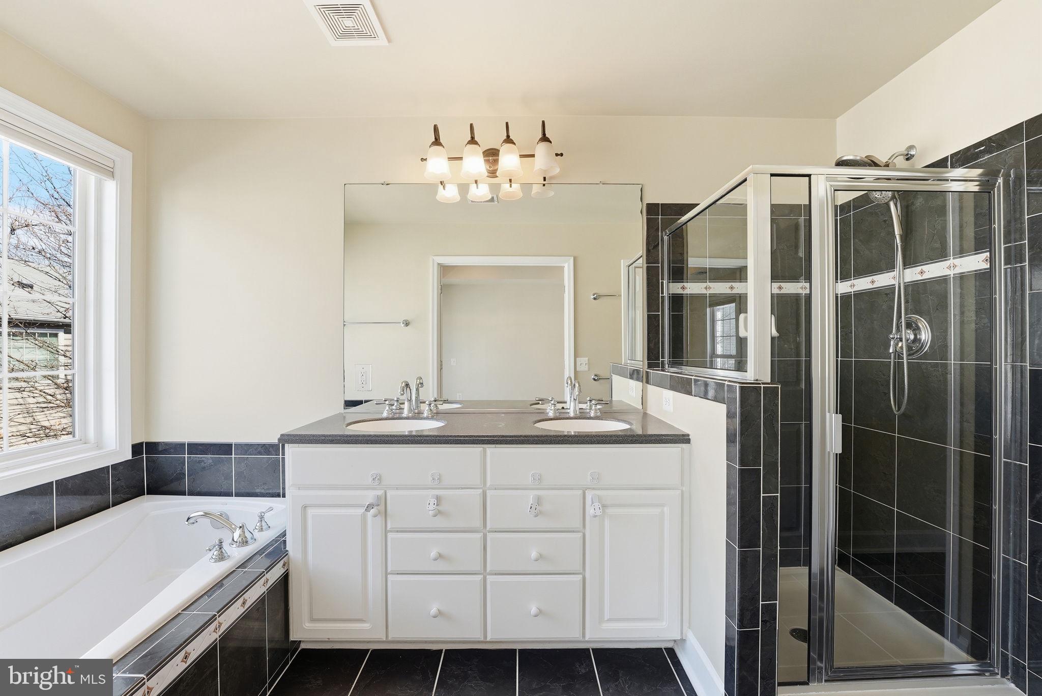 POTOMAC CLUB - Residential