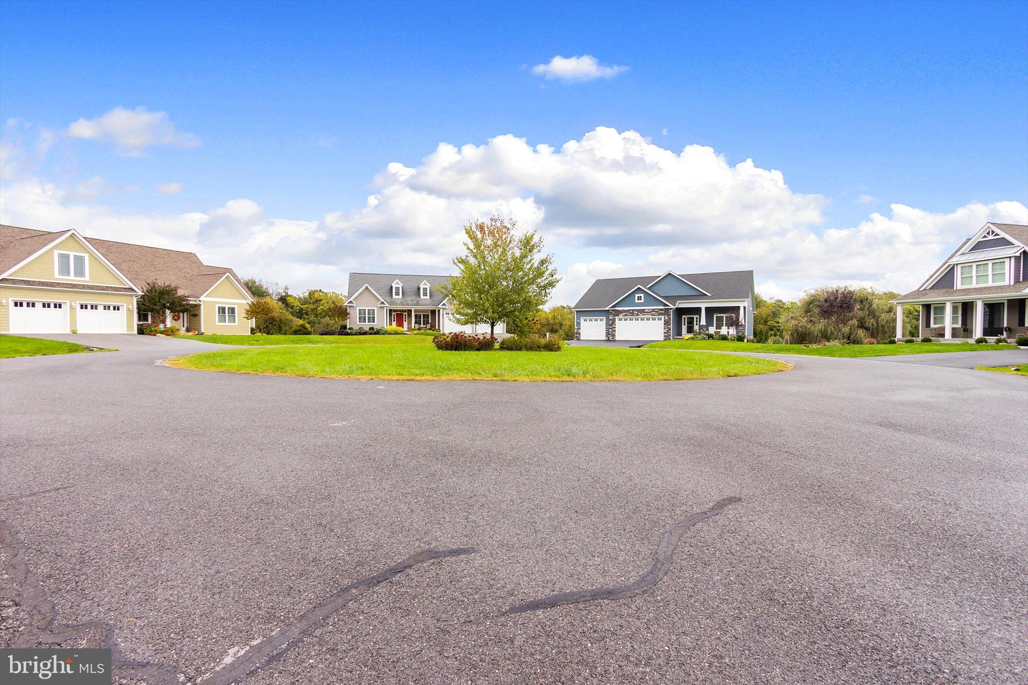 DEERFIELD VILLAGE - Residential