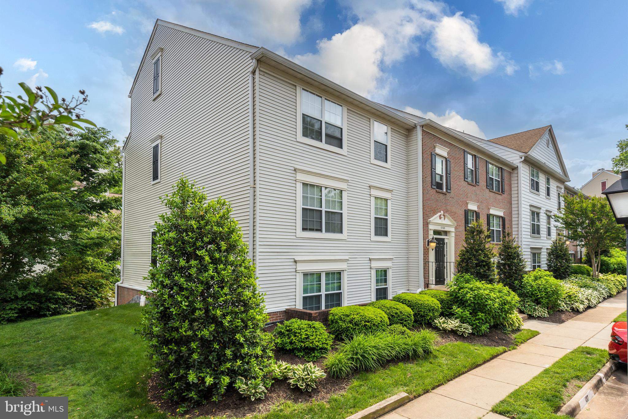 HEIGHTS AT PENDERBROOK - Residential