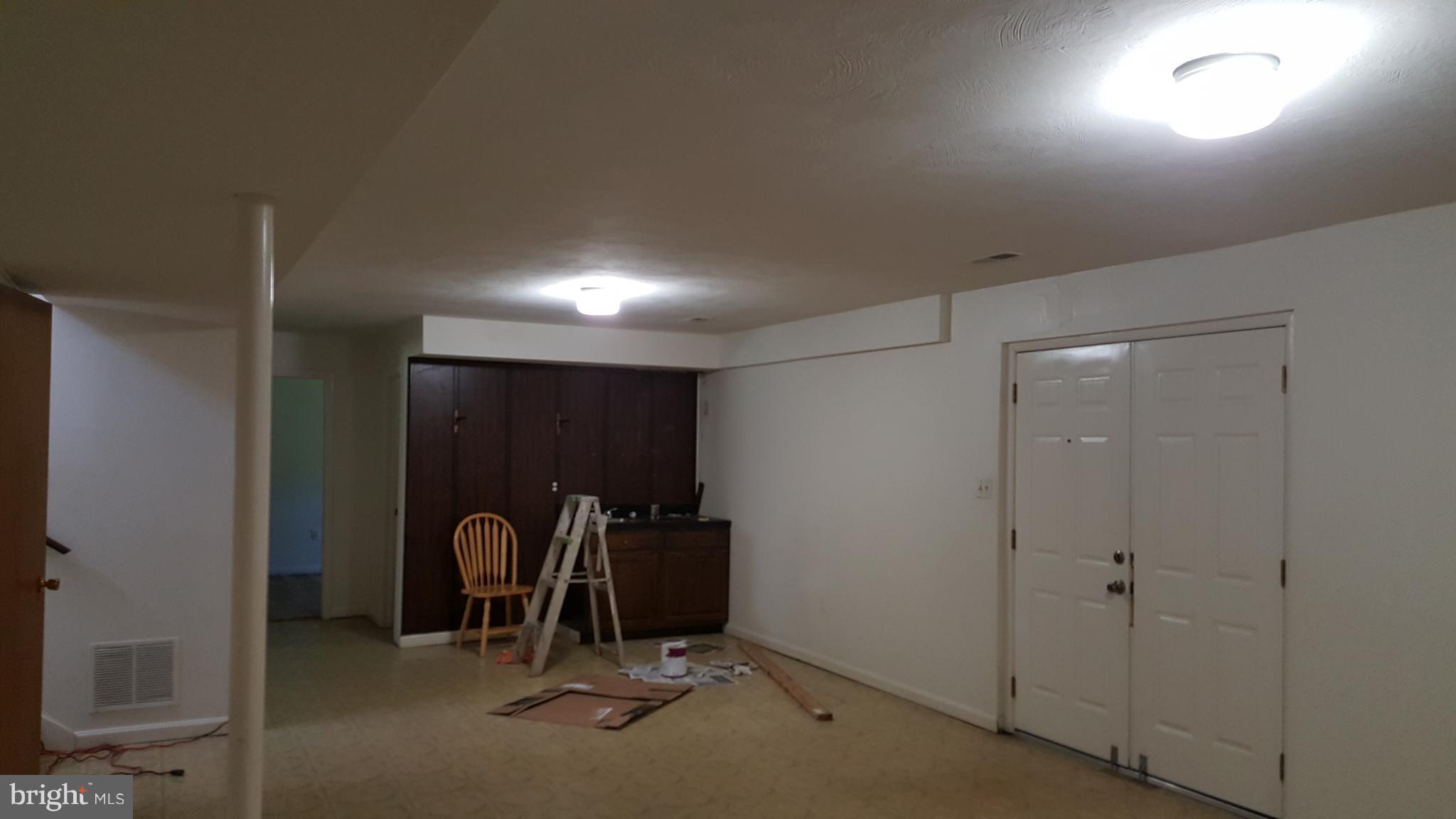 GYPSUM HILL - Residential Lease