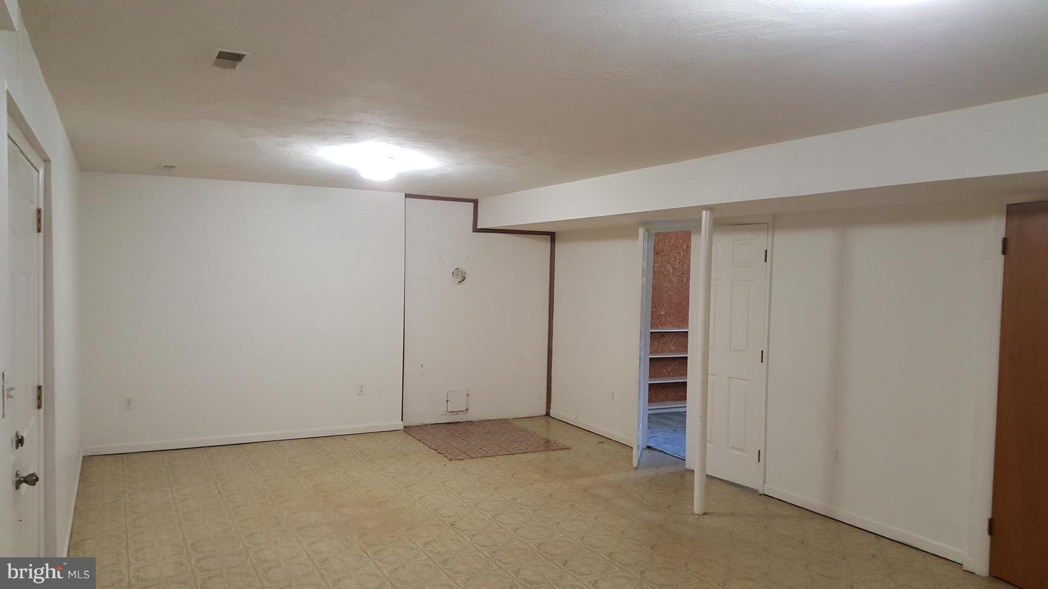 GYPSUM HILL - Residential Lease