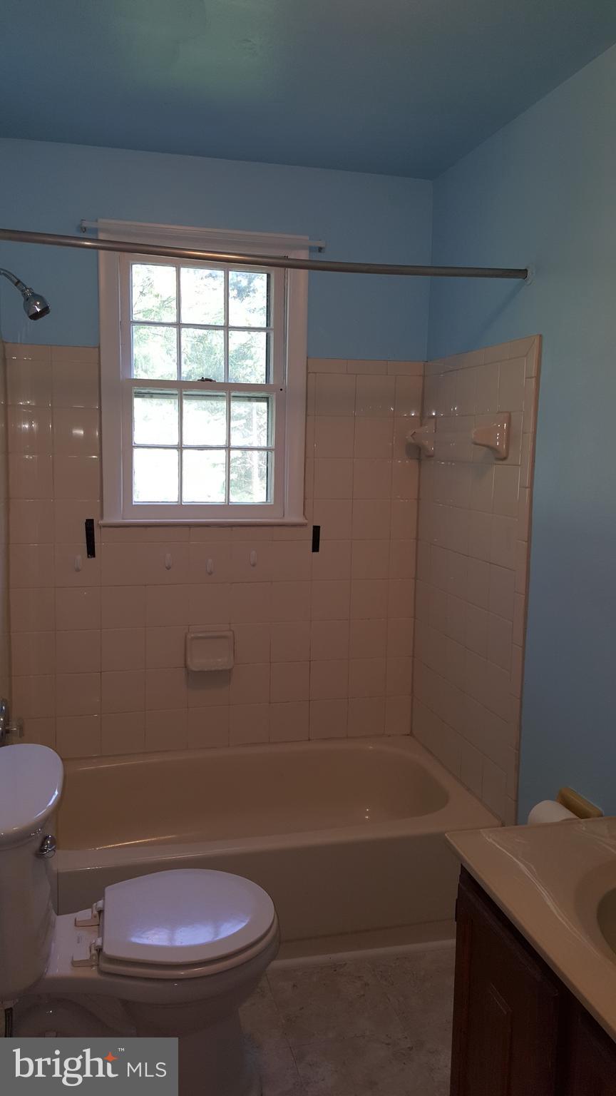 GYPSUM HILL - Residential Lease