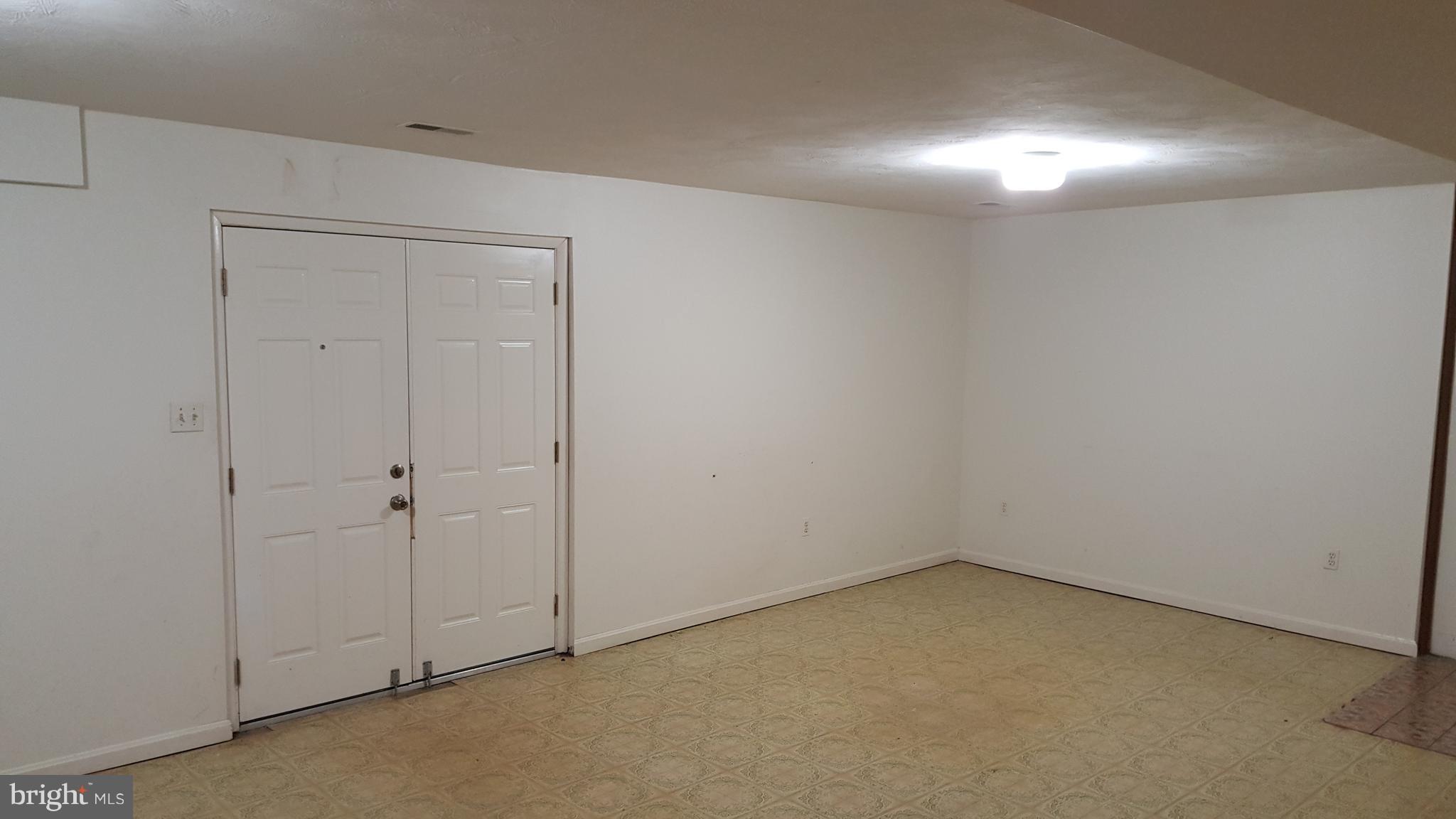 GYPSUM HILL - Residential Lease