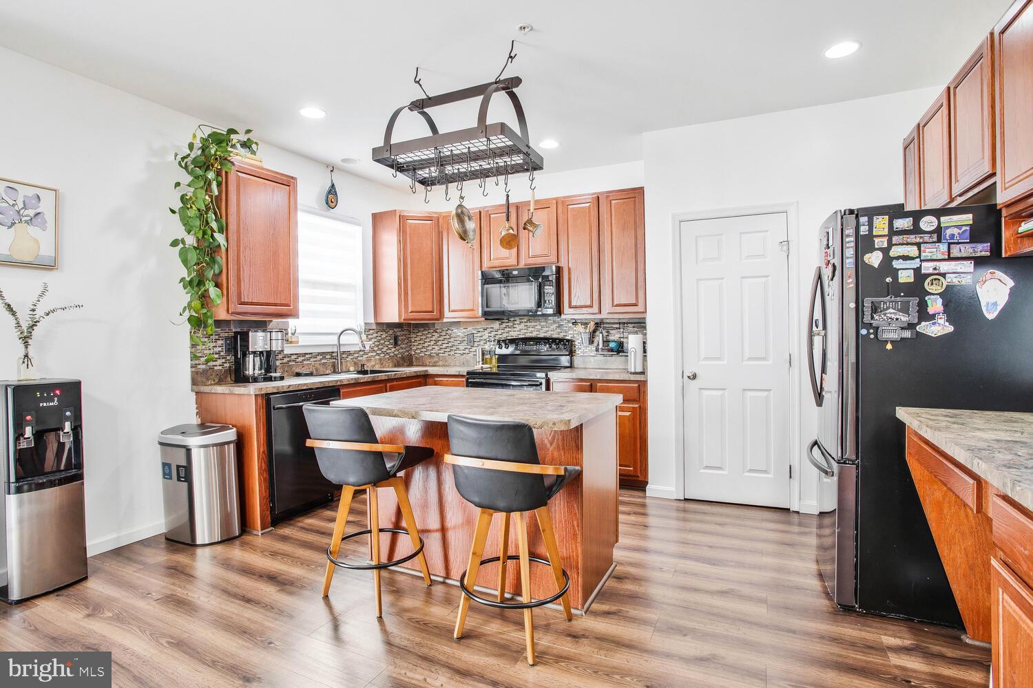 SAN FRANCISCO BY THE BAY - Residential Lease