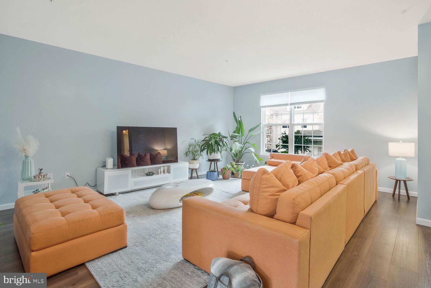 SAN FRANCISCO BY THE BAY - Residential Lease