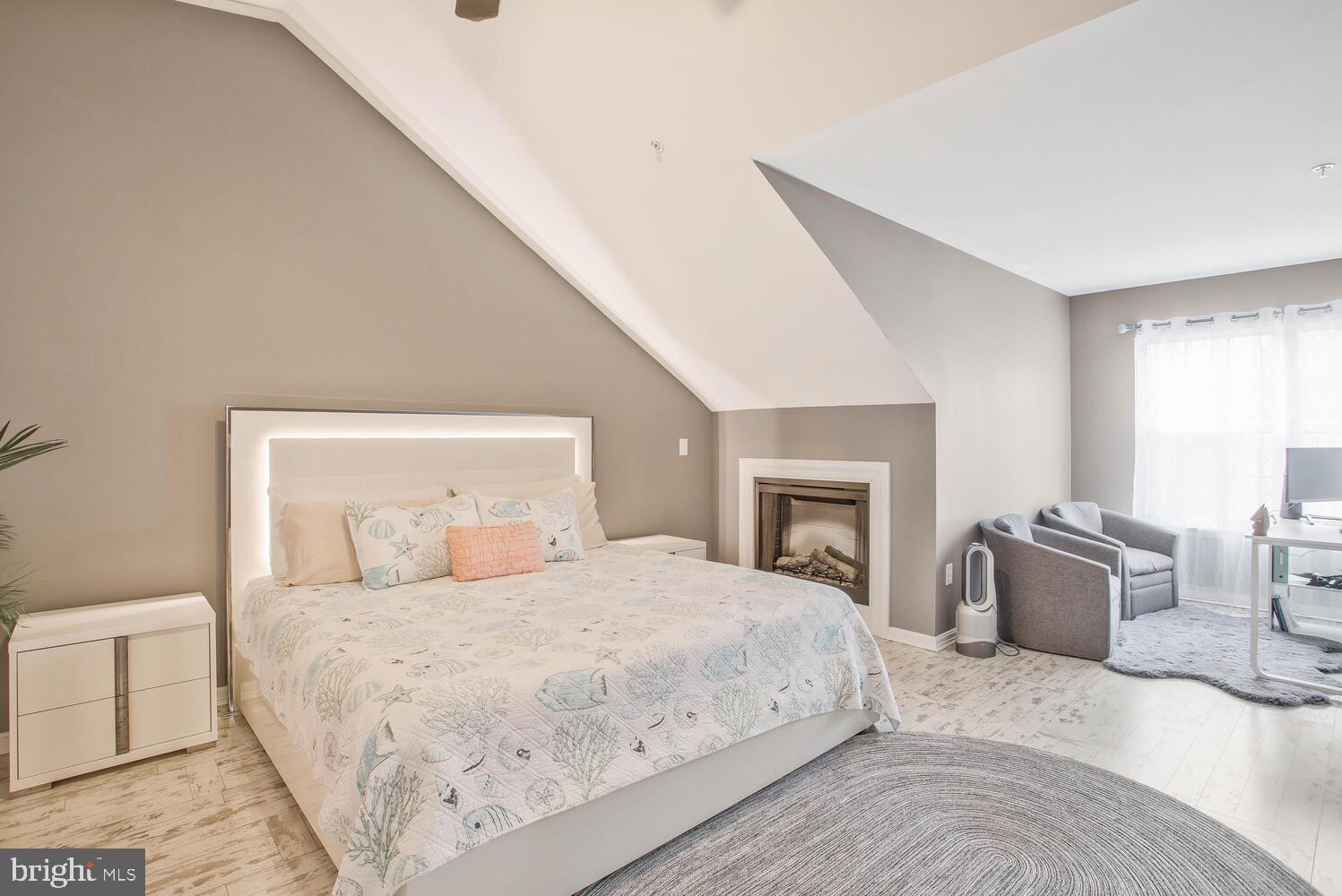 SAN FRANCISCO BY THE BAY - Residential Lease