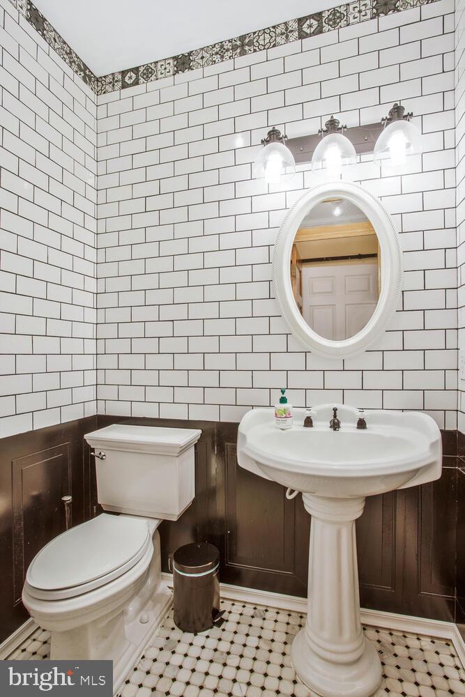 SAN FRANCISCO BY THE BAY - Residential Lease