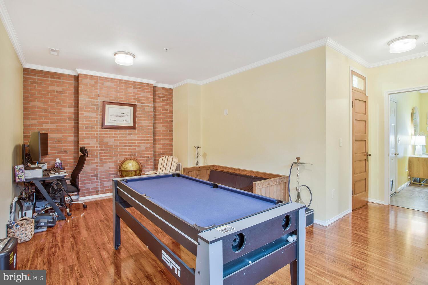 SAN FRANCISCO BY THE BAY - Residential Lease