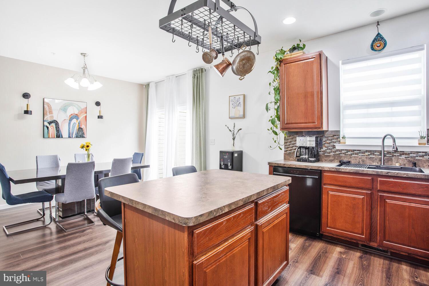 SAN FRANCISCO BY THE BAY - Residential Lease