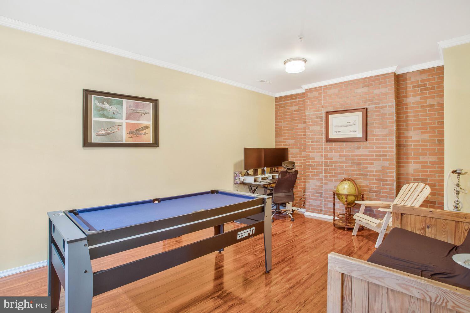 SAN FRANCISCO BY THE BAY - Residential Lease