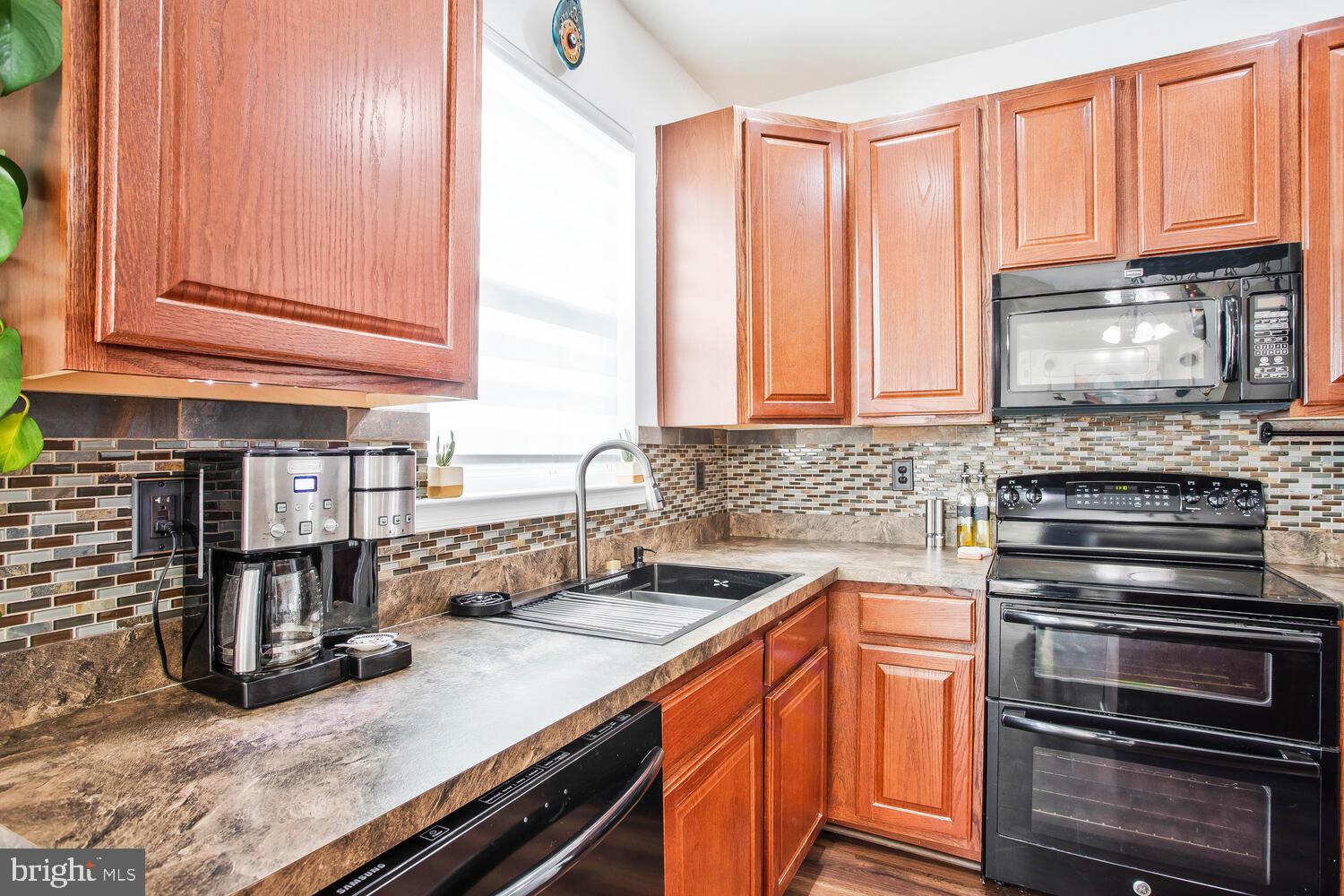 SAN FRANCISCO BY THE BAY - Residential Lease