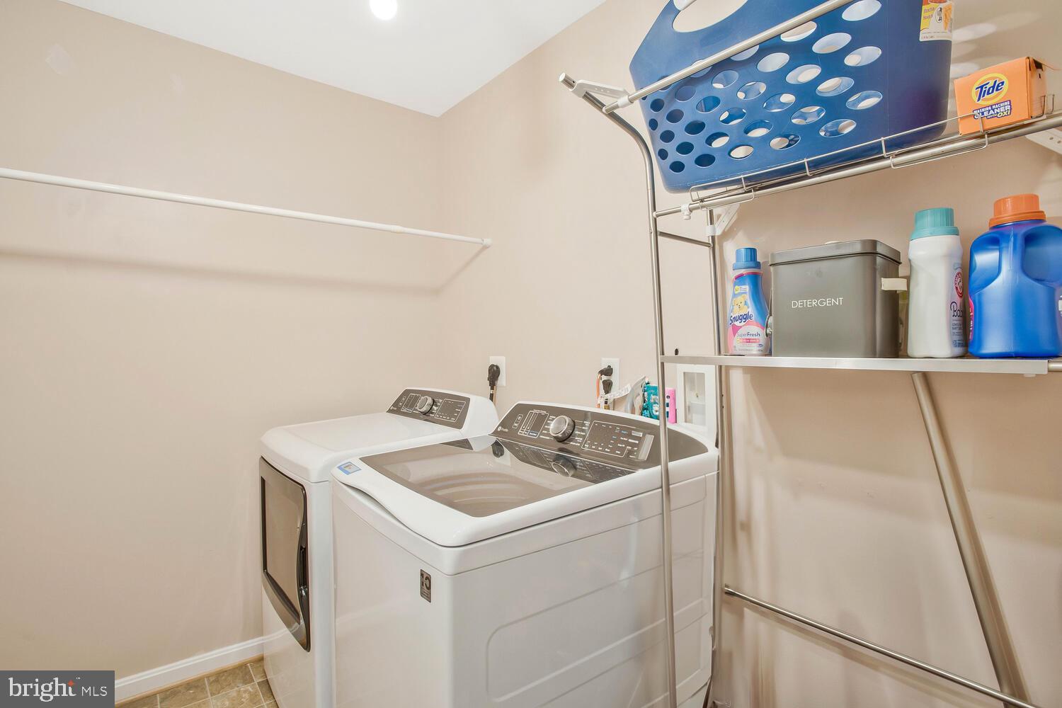 SAN FRANCISCO BY THE BAY - Residential Lease