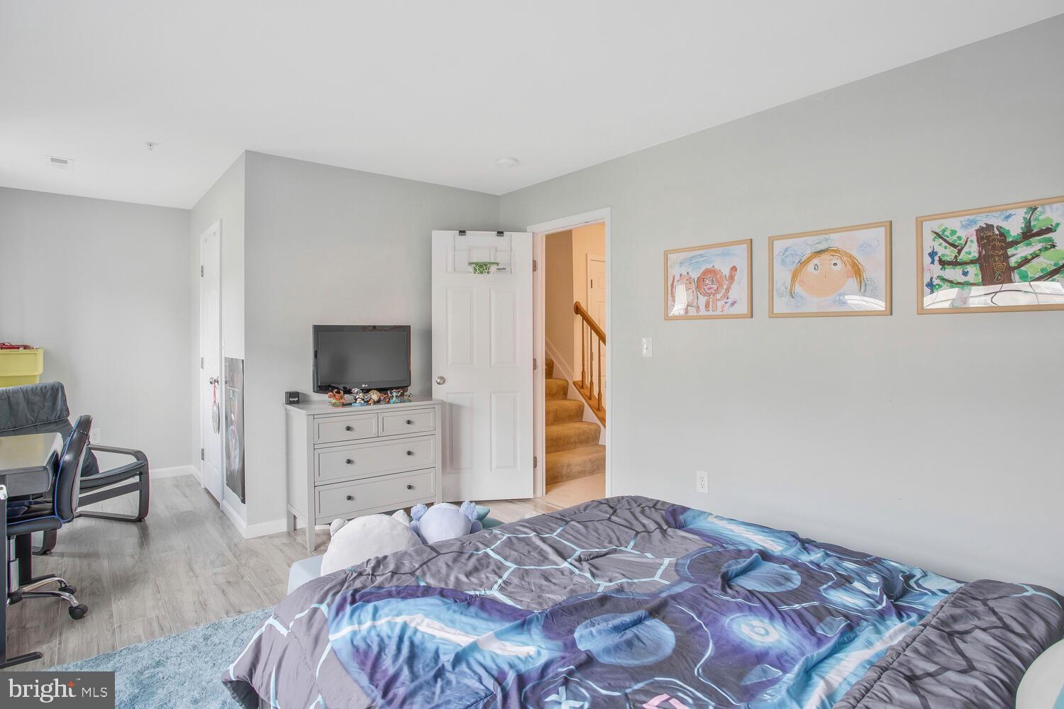 SAN FRANCISCO BY THE BAY - Residential Lease