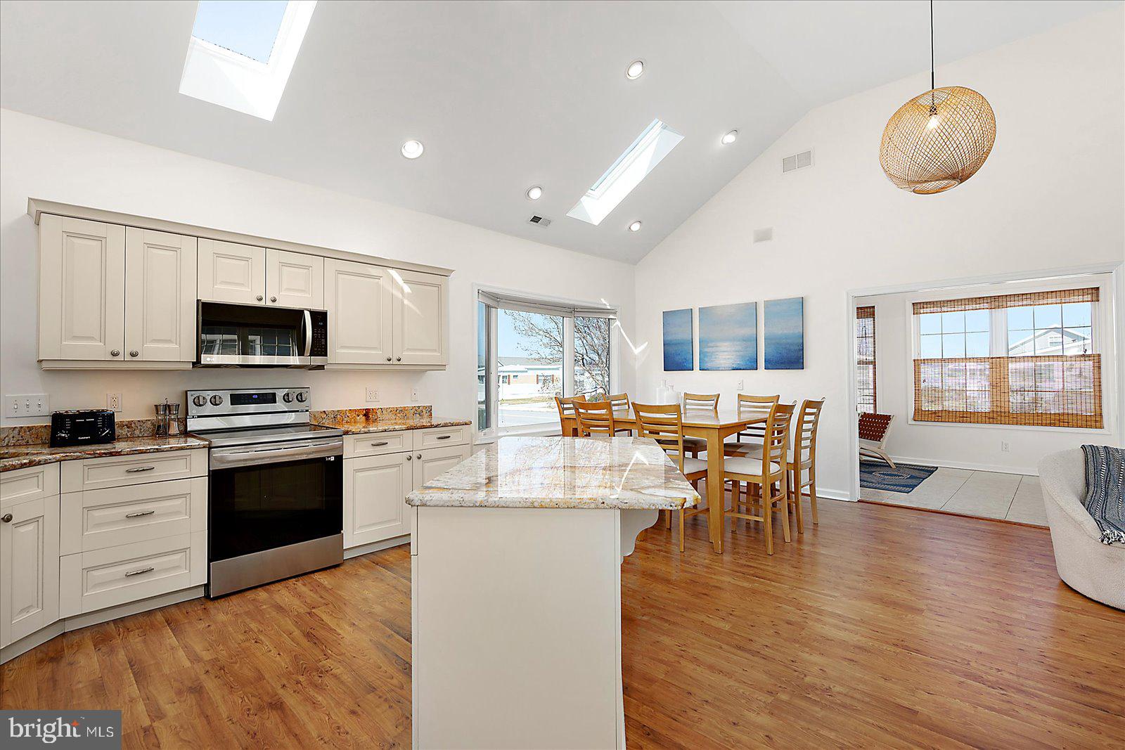 MONTEGO BAY - Residential