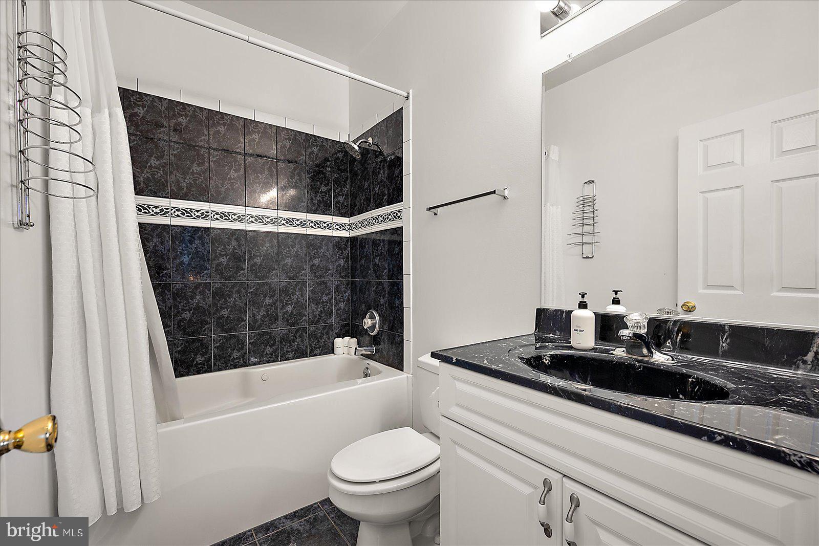 MONTEGO BAY - Residential