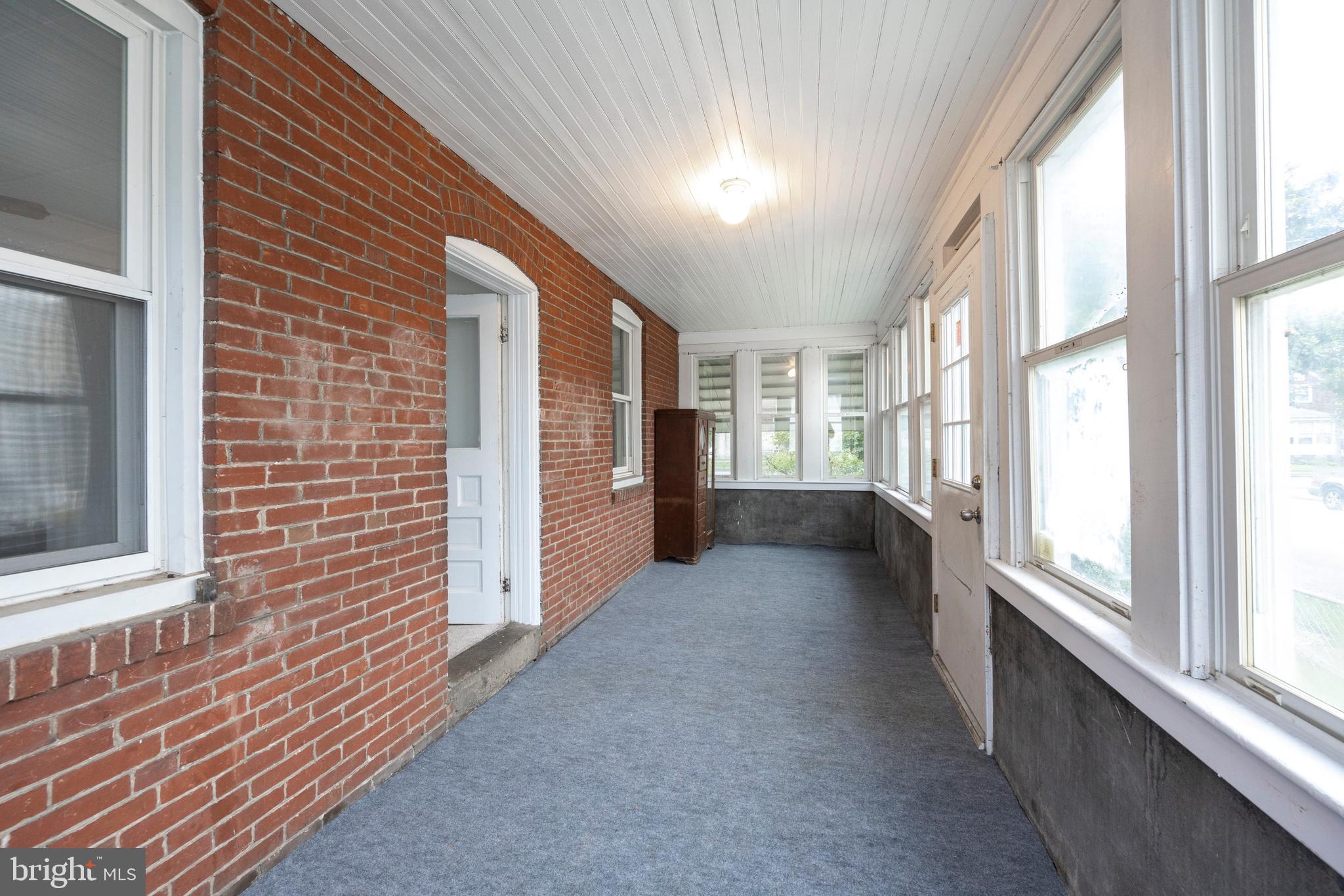 WESTINGHOUSE VLG - Residential