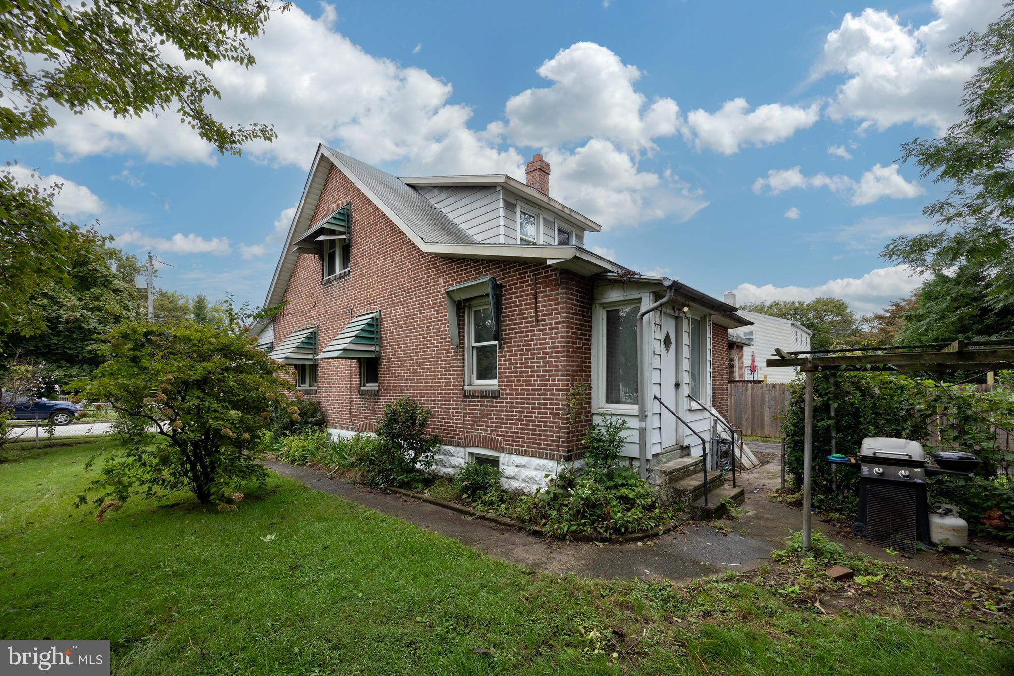 WESTINGHOUSE VLG - Residential