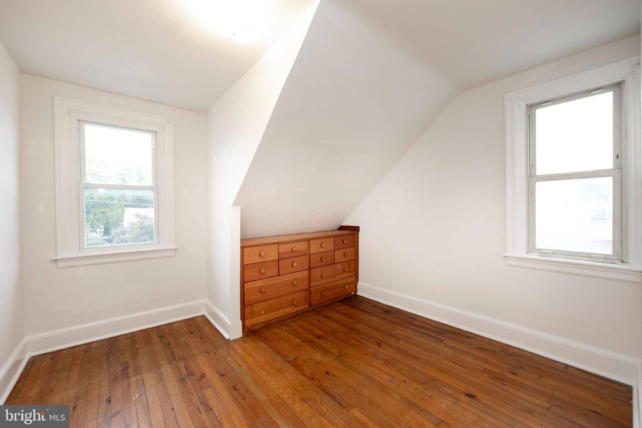 WESTINGHOUSE VLG - Residential