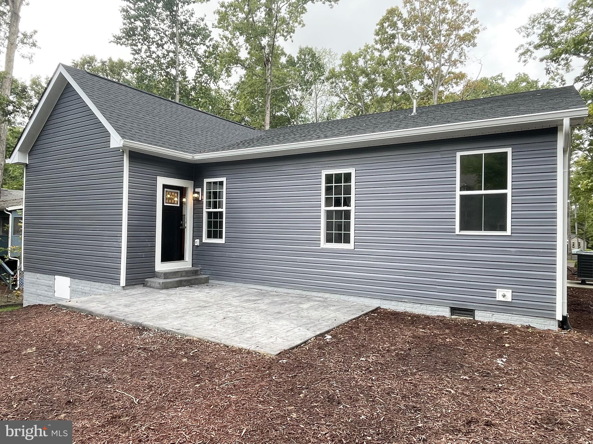 LAKE OF THE WOODS - Residential Lease