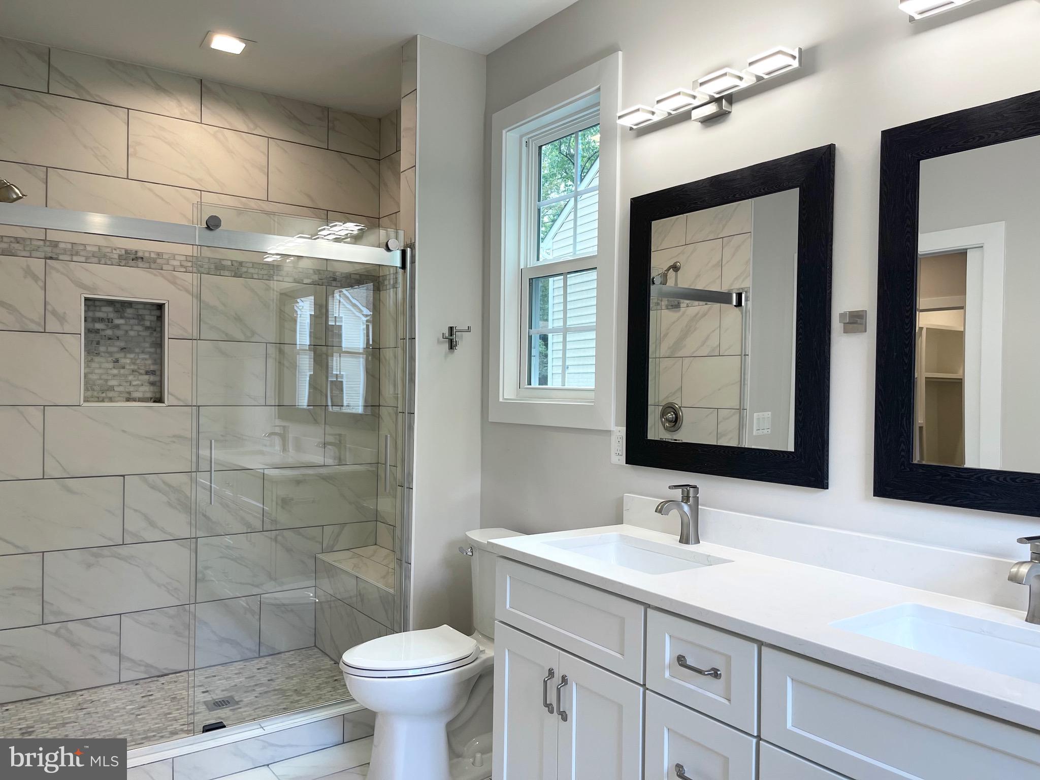 LAKE OF THE WOODS - Residential Lease