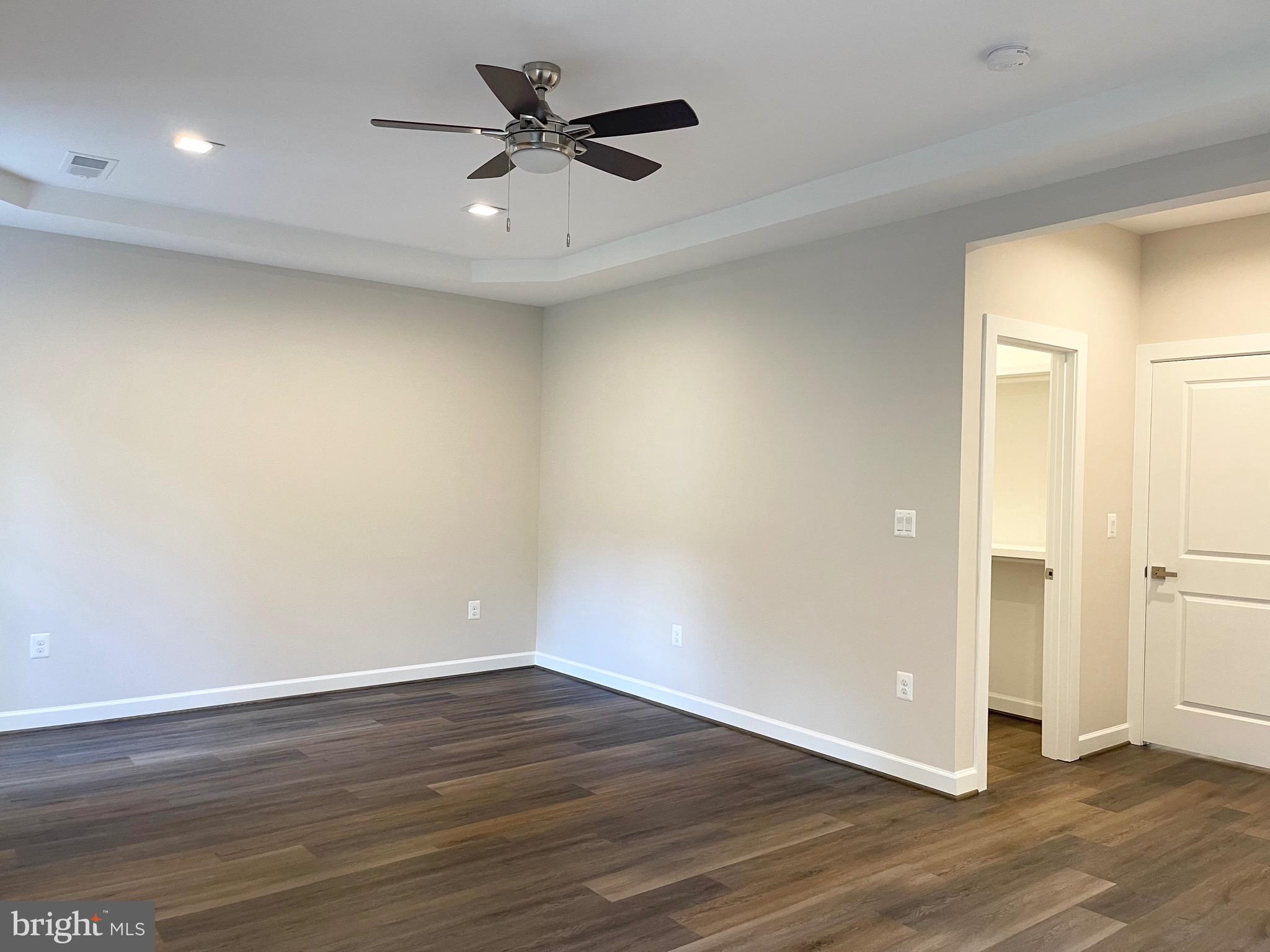 LAKE OF THE WOODS - Residential Lease