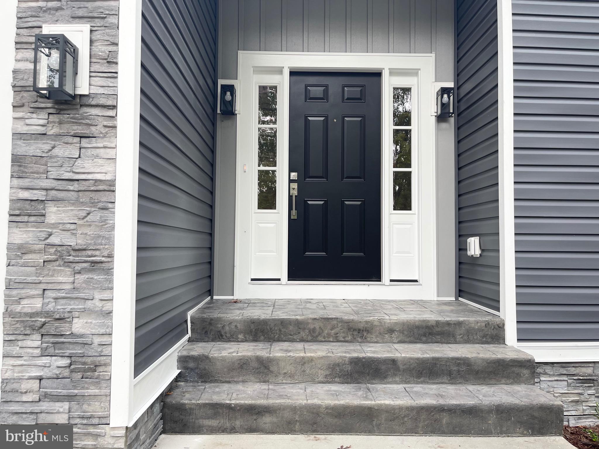 LAKE OF THE WOODS - Residential Lease