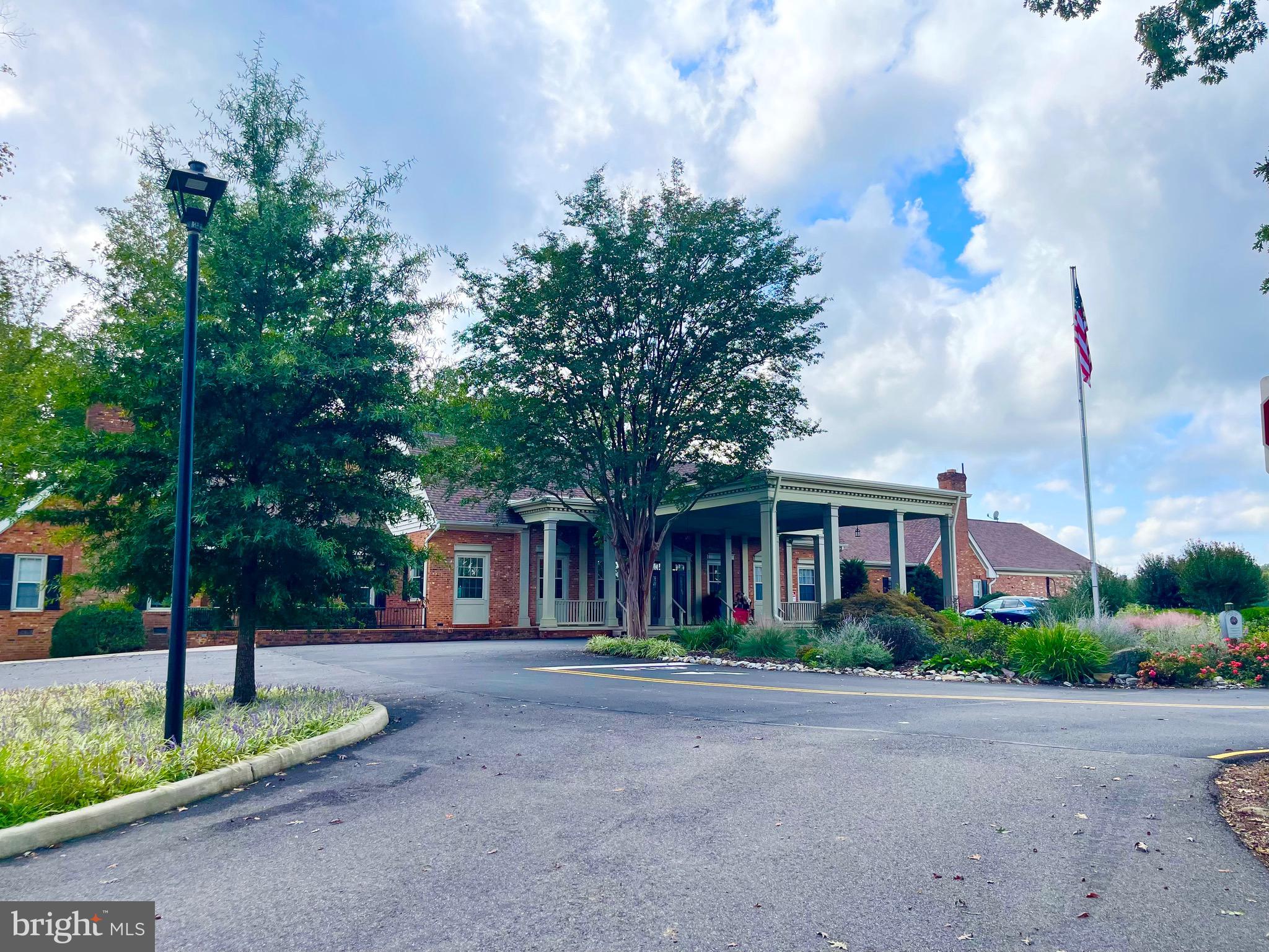 LAKE OF THE WOODS - Residential Lease