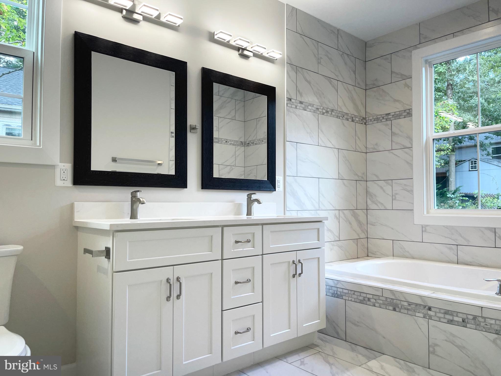 LAKE OF THE WOODS - Residential Lease