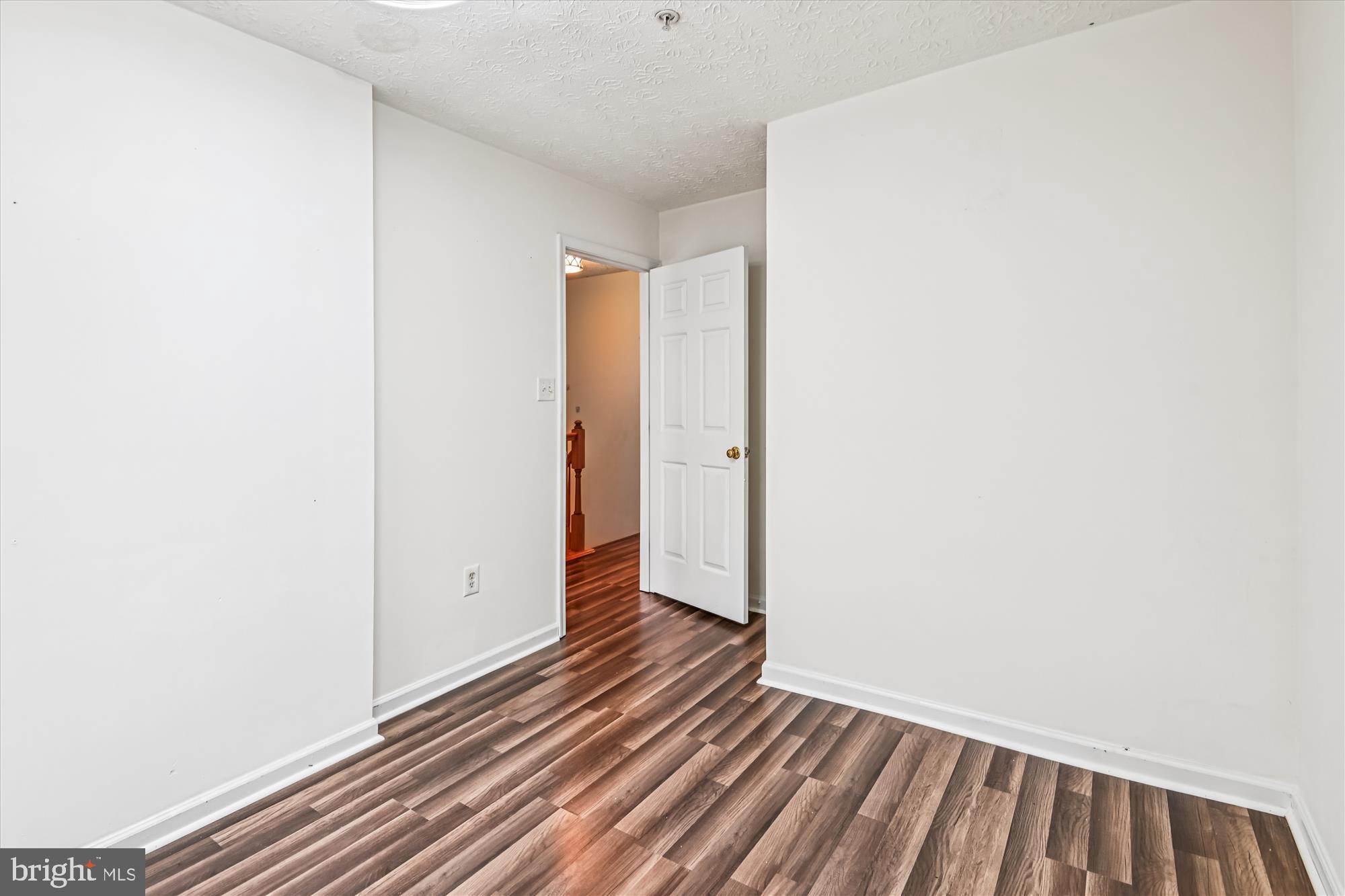 CARRIAGE PINES/LAKE VILL - Residential