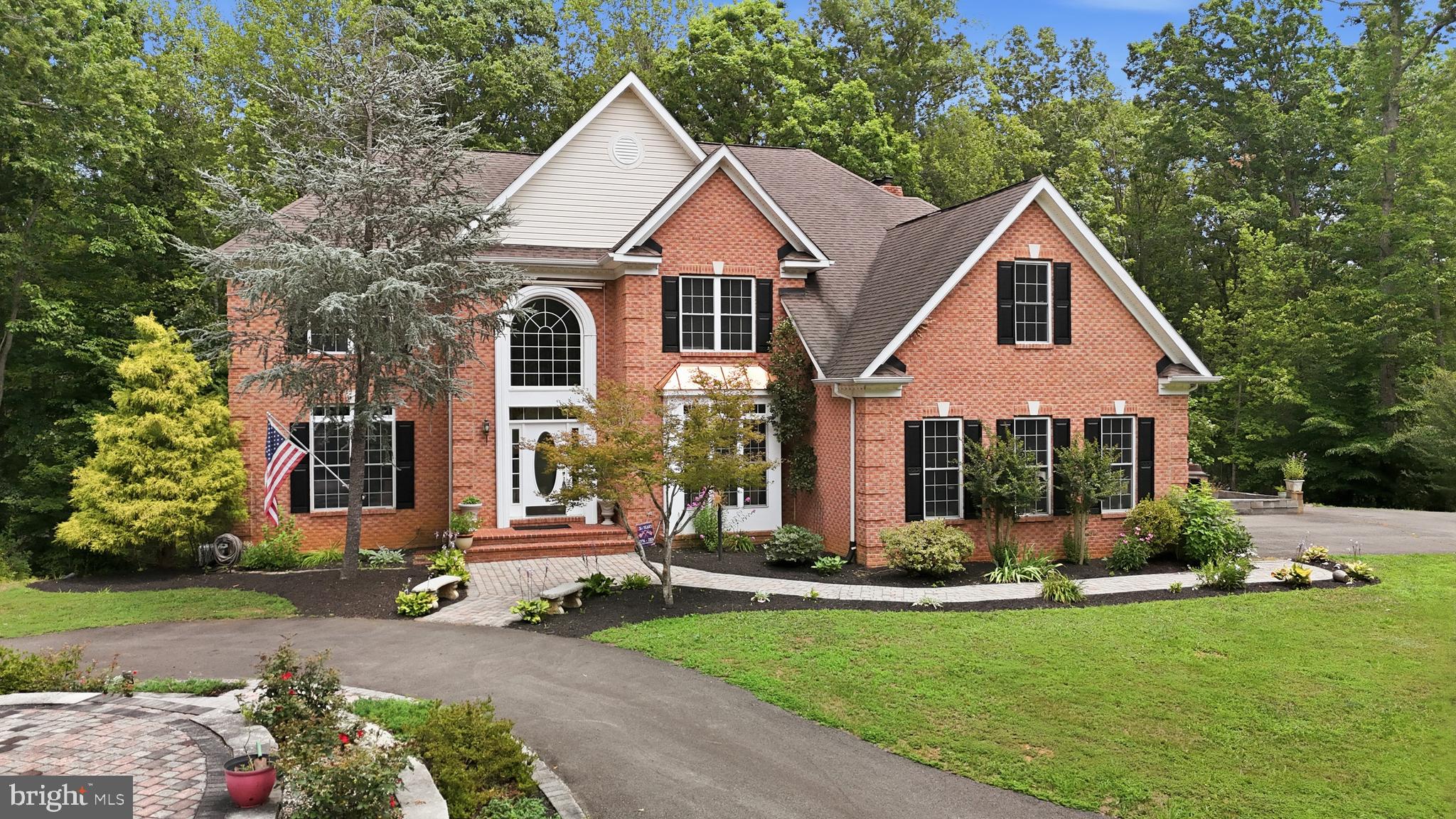 4407 WHITETAIL LANE