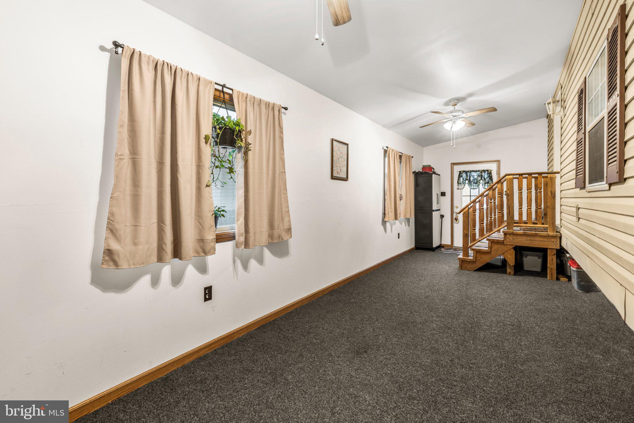 44 RIDGEWOOD MANOR
