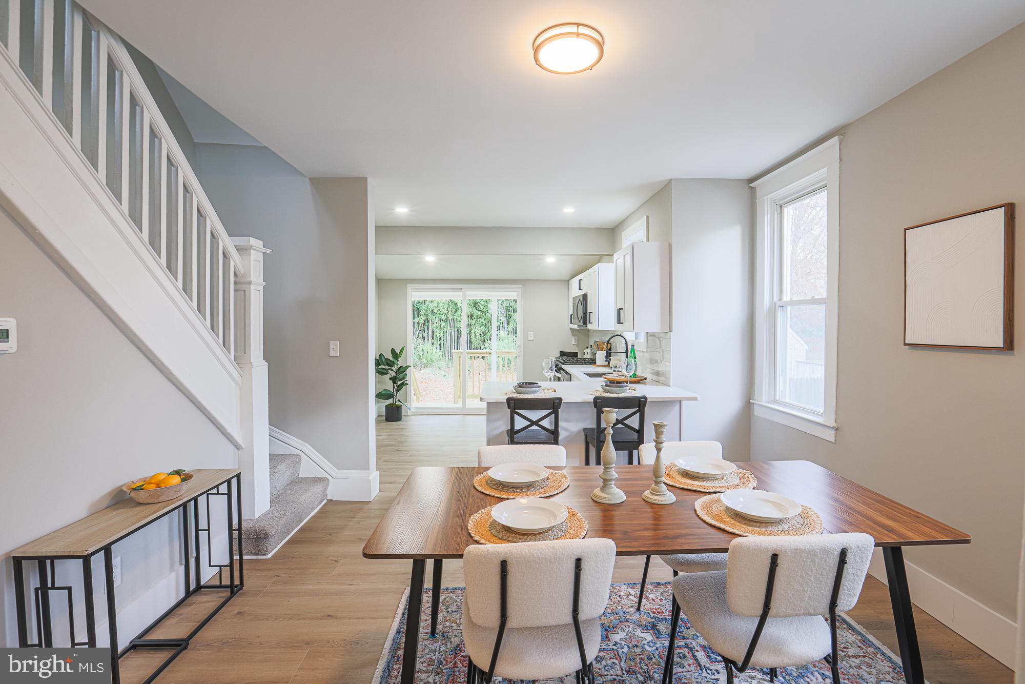 LAKE EVESHAM - Residential