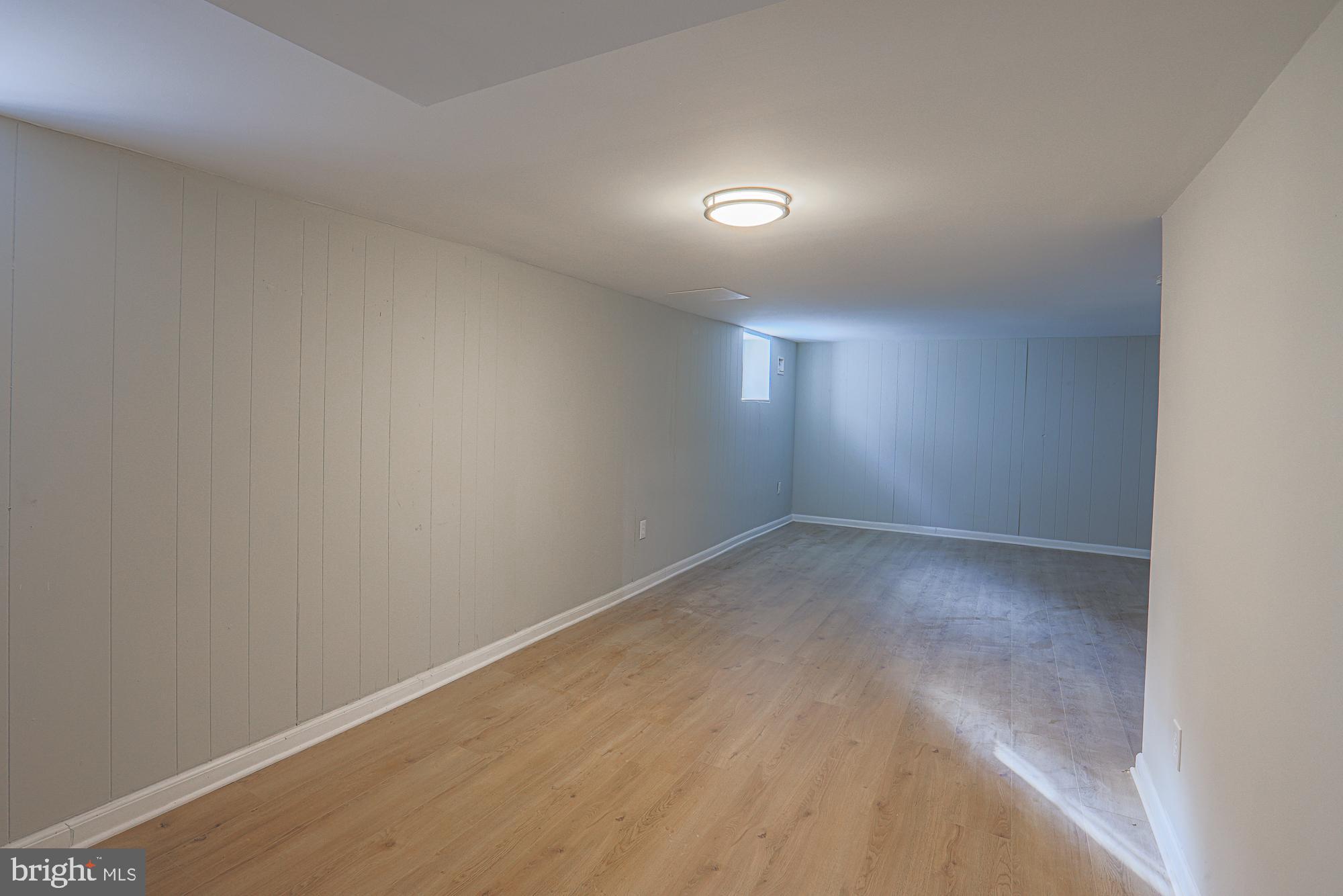 LAKE EVESHAM - Residential