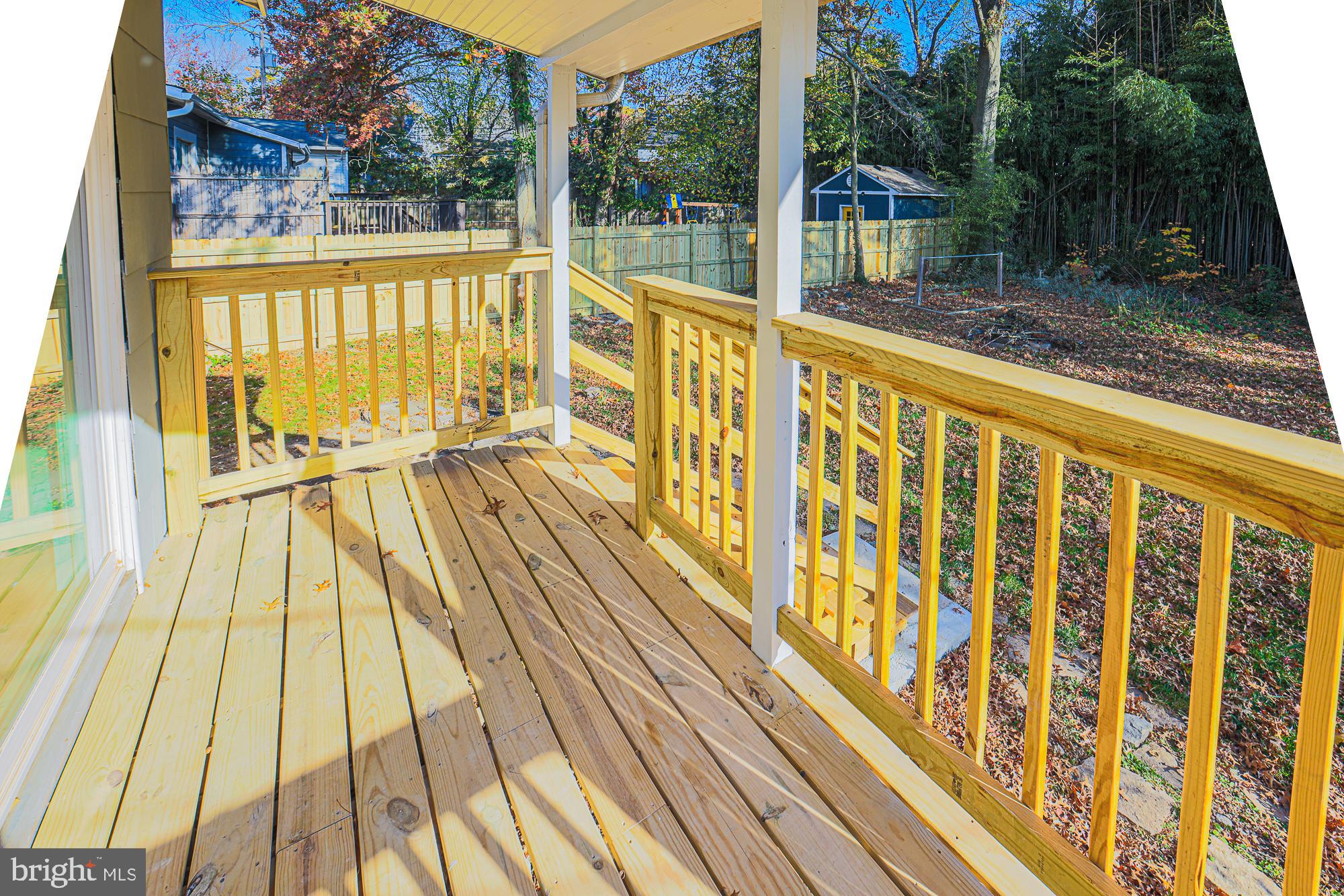 LAKE EVESHAM - Residential